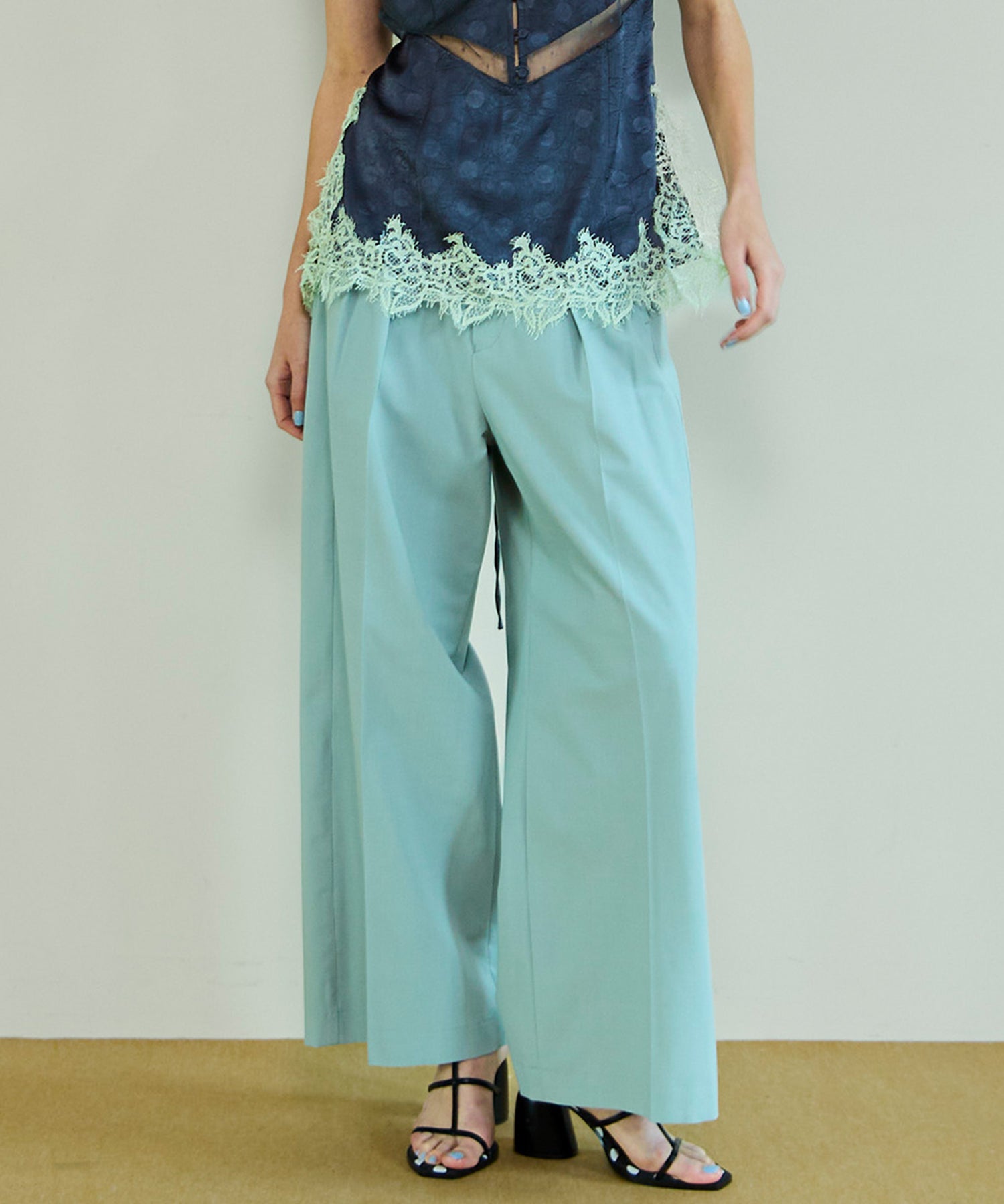 【26SPRING PRE-ORDER】Color Two-Tuck Wide Pants