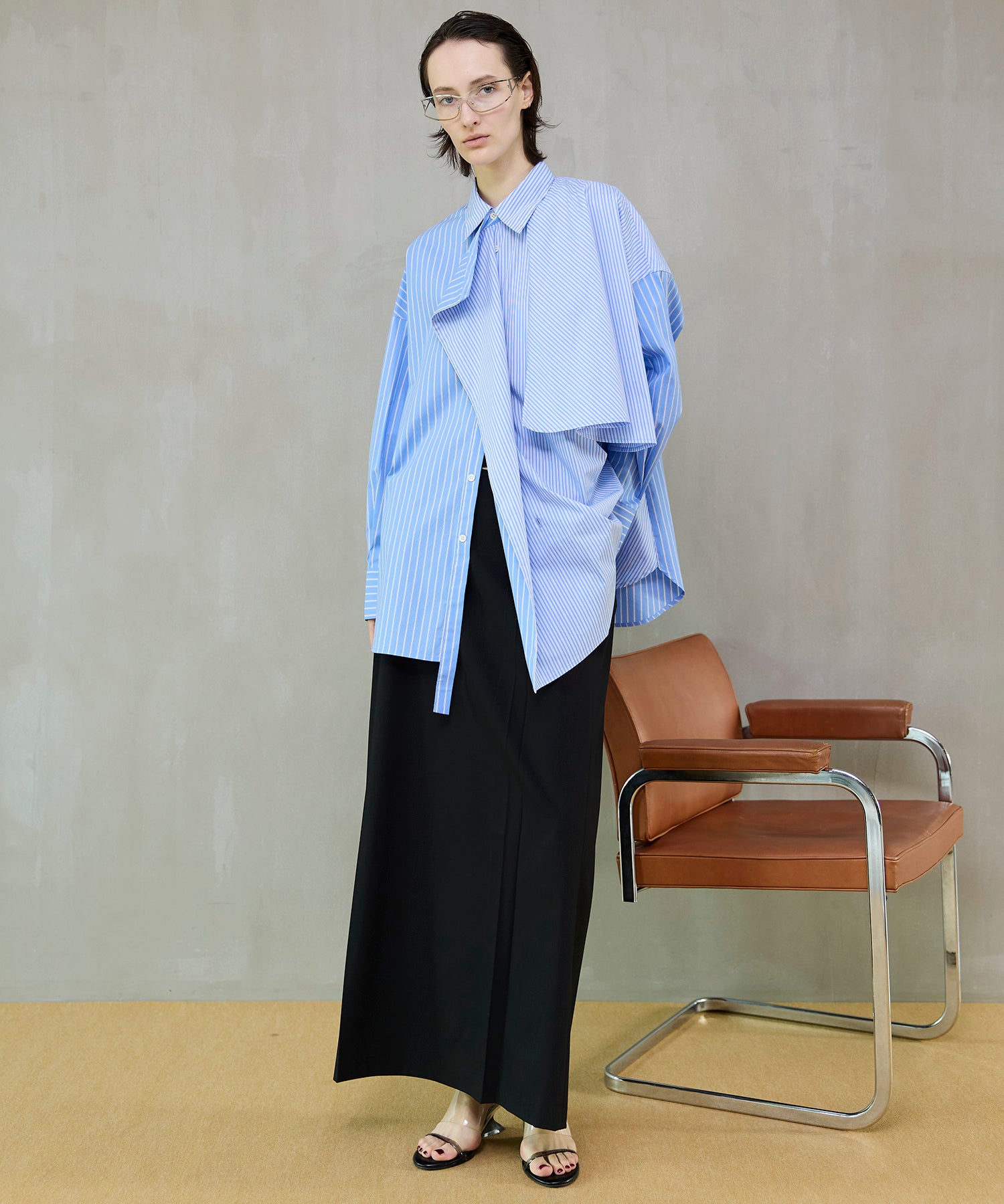 【26SPRING PRE-ORDER】Asymmetrical drape shirt