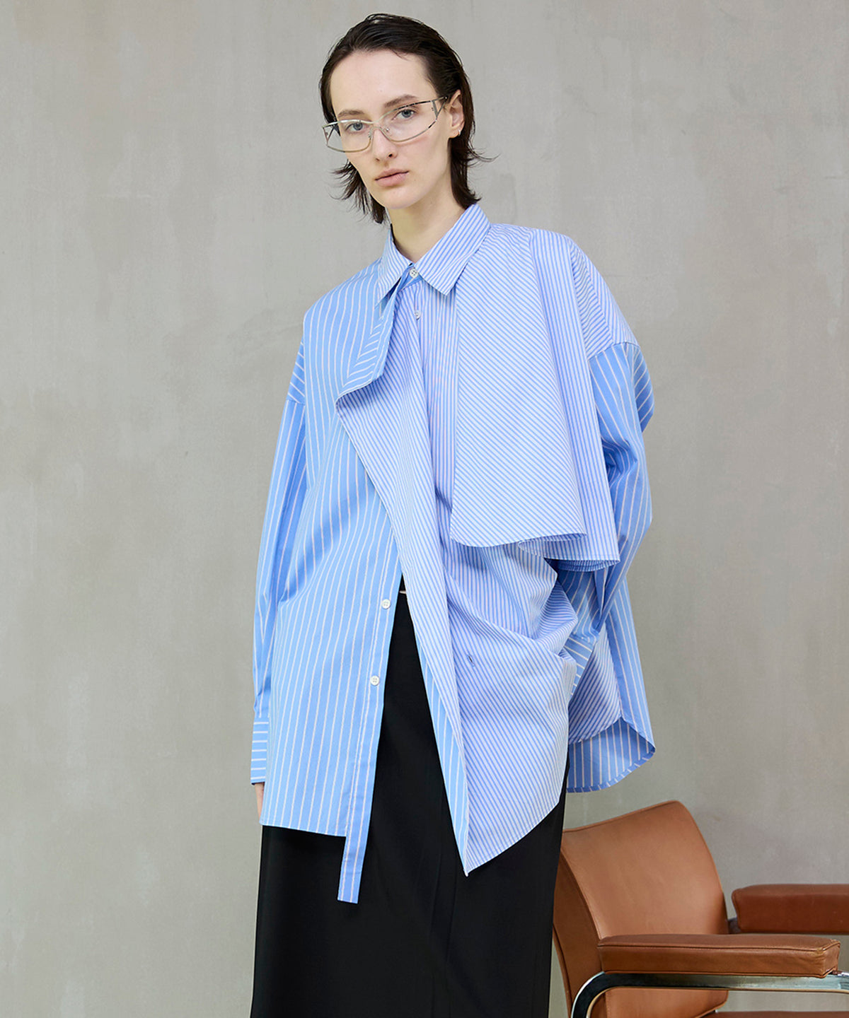 【26SPRING PRE-ORDER】Asymmetrical drape shirt