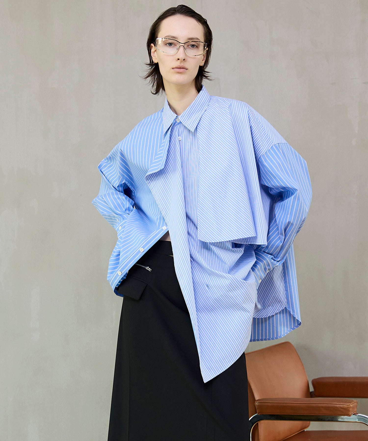 【26SPRING PRE-ORDER】Asymmetrical drape shirt