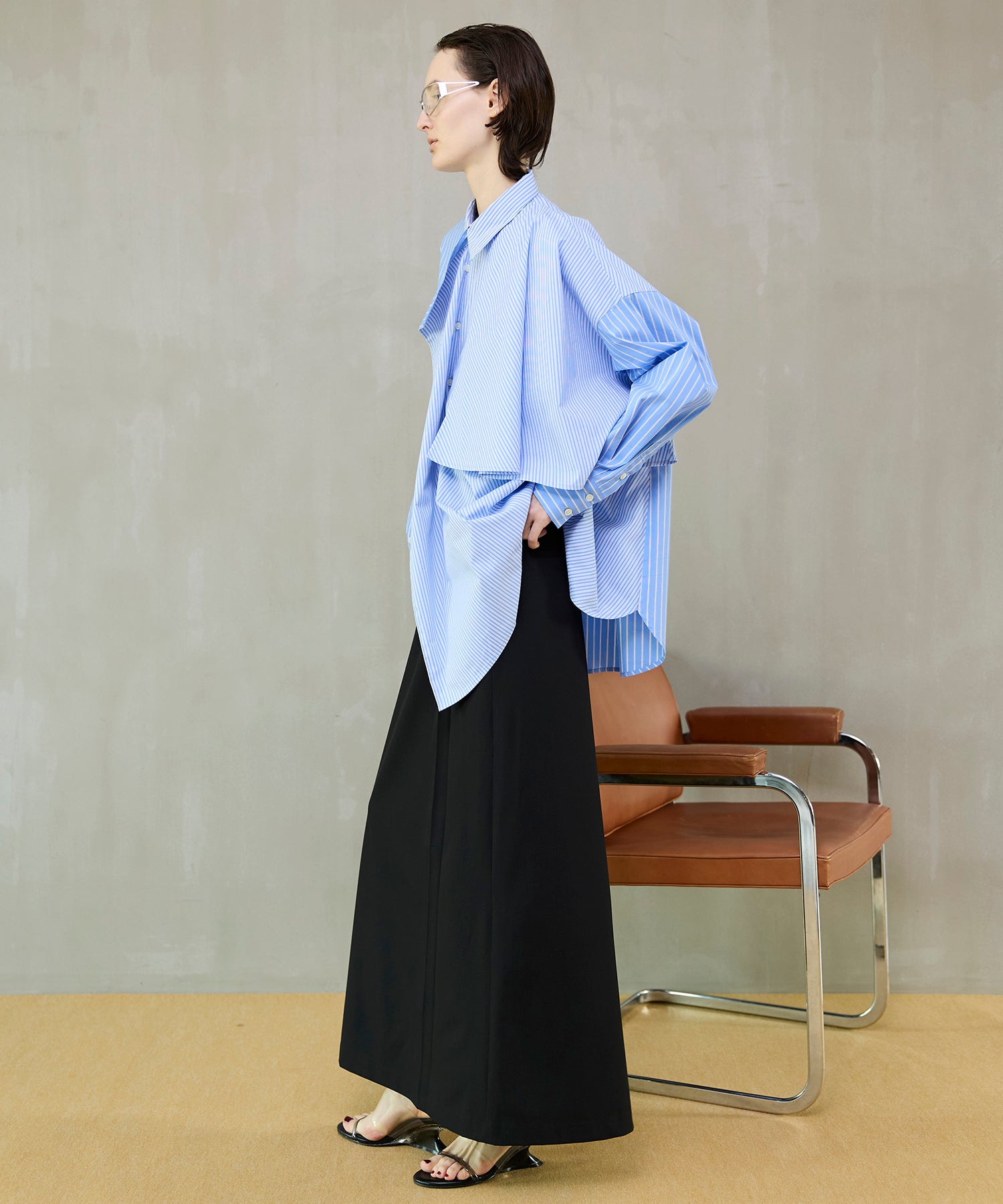 【26SPRING PRE-ORDER】Asymmetrical drape shirt