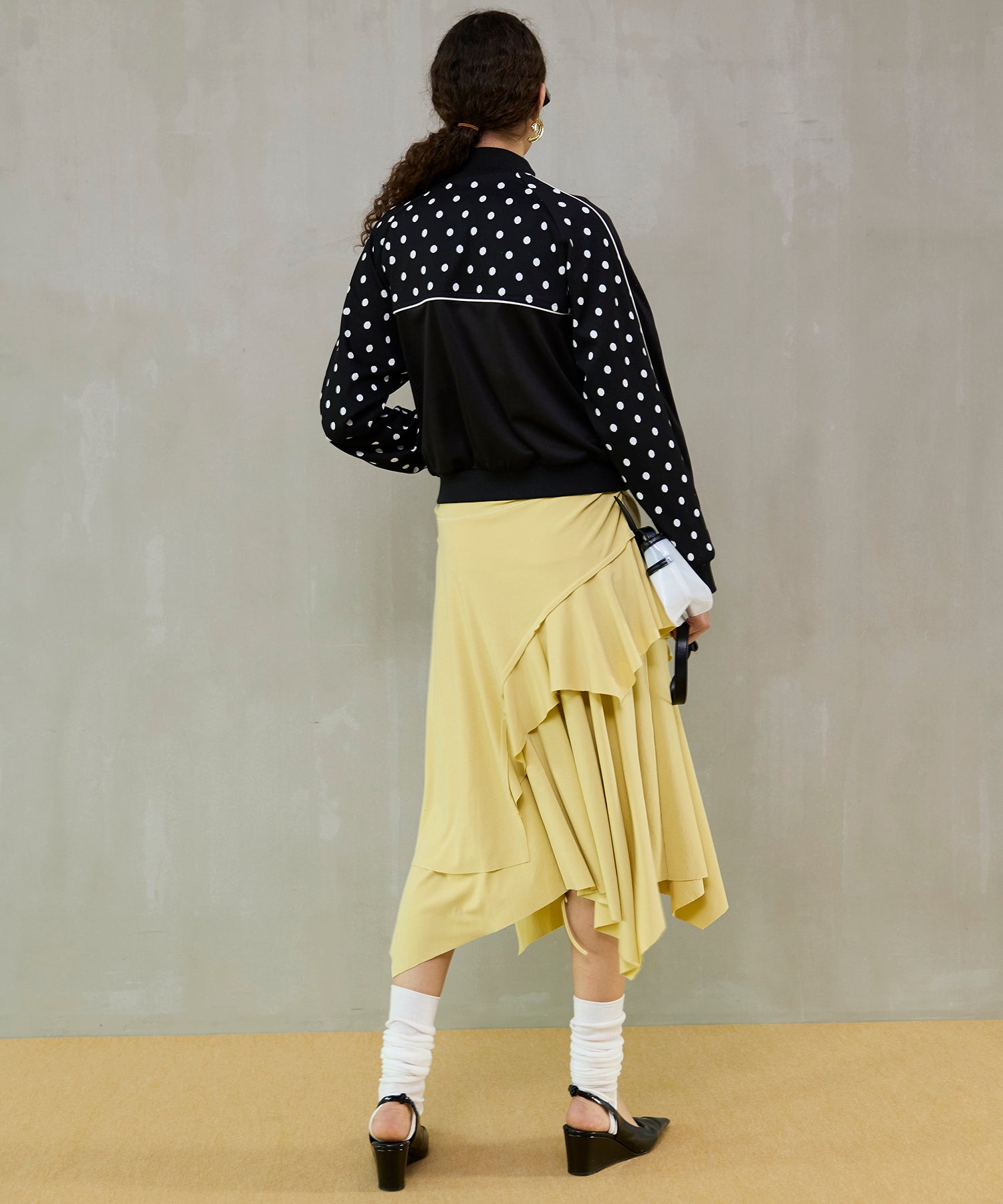【26SPRING PRE-ORDER】Asymmetrical Flare Skirt