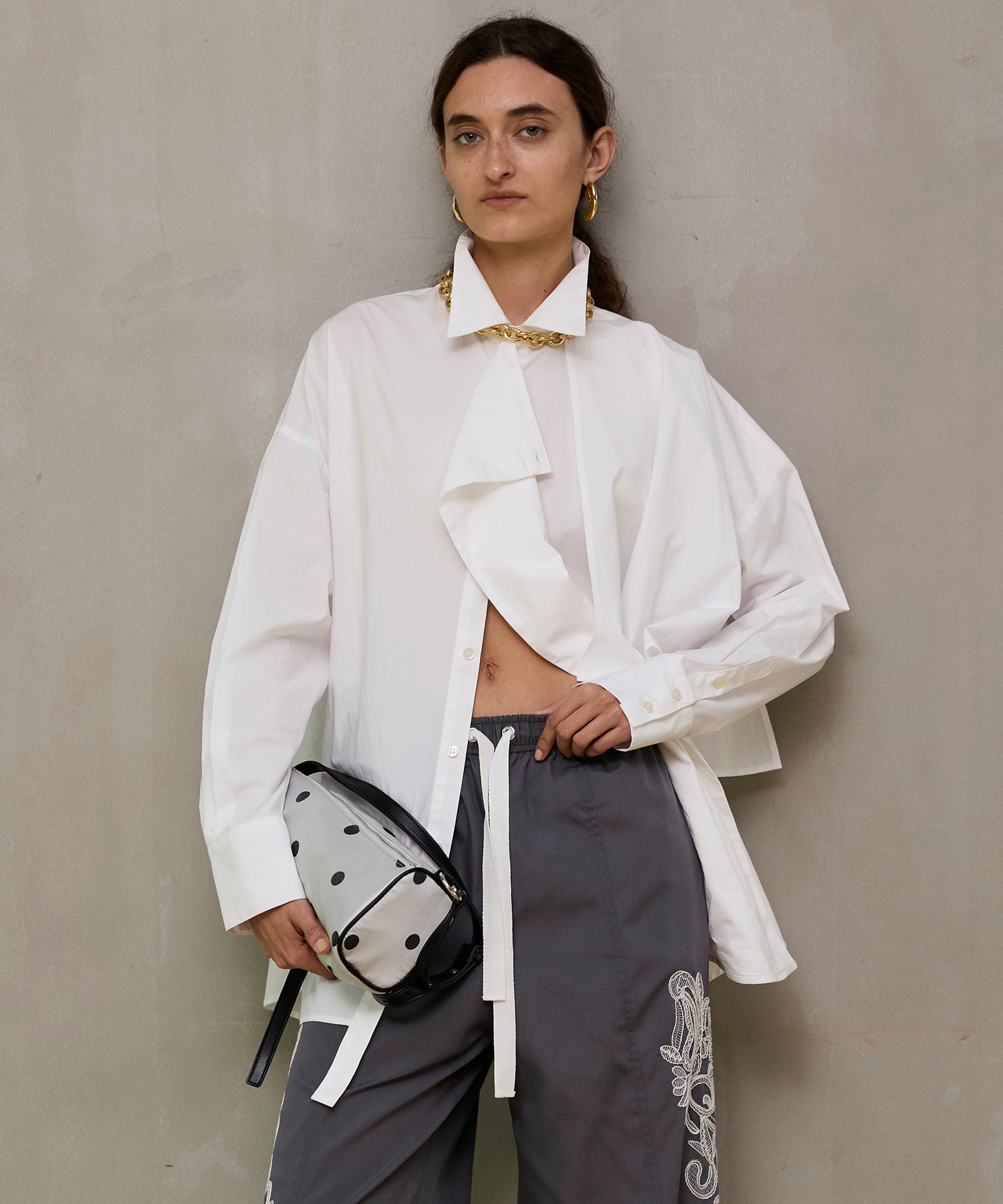 【26SPRING PRE-ORDER】Asymmetrical drape shirt