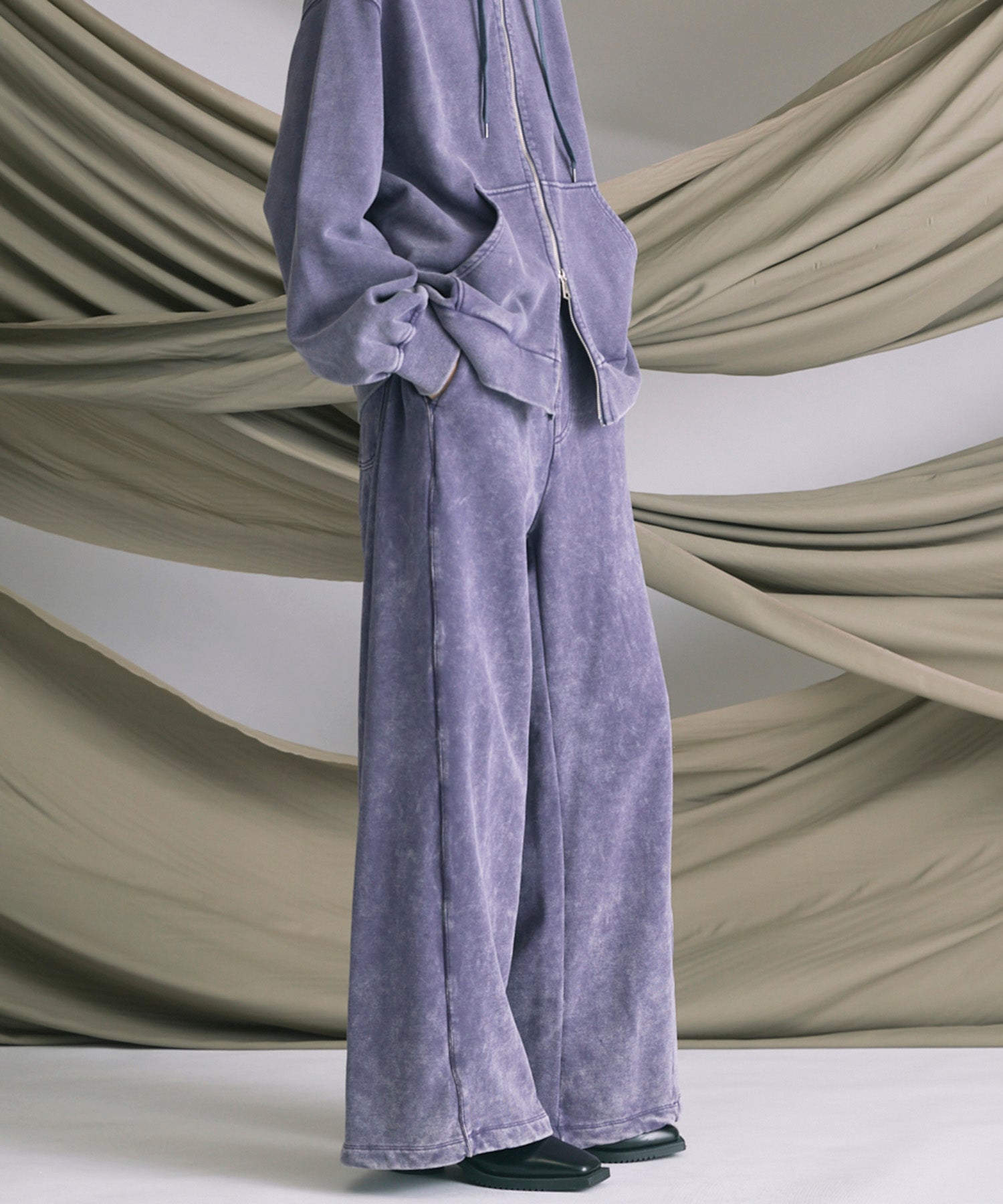 【ONE-MILE WEAR】Prime-Wide Fade Sweatpants