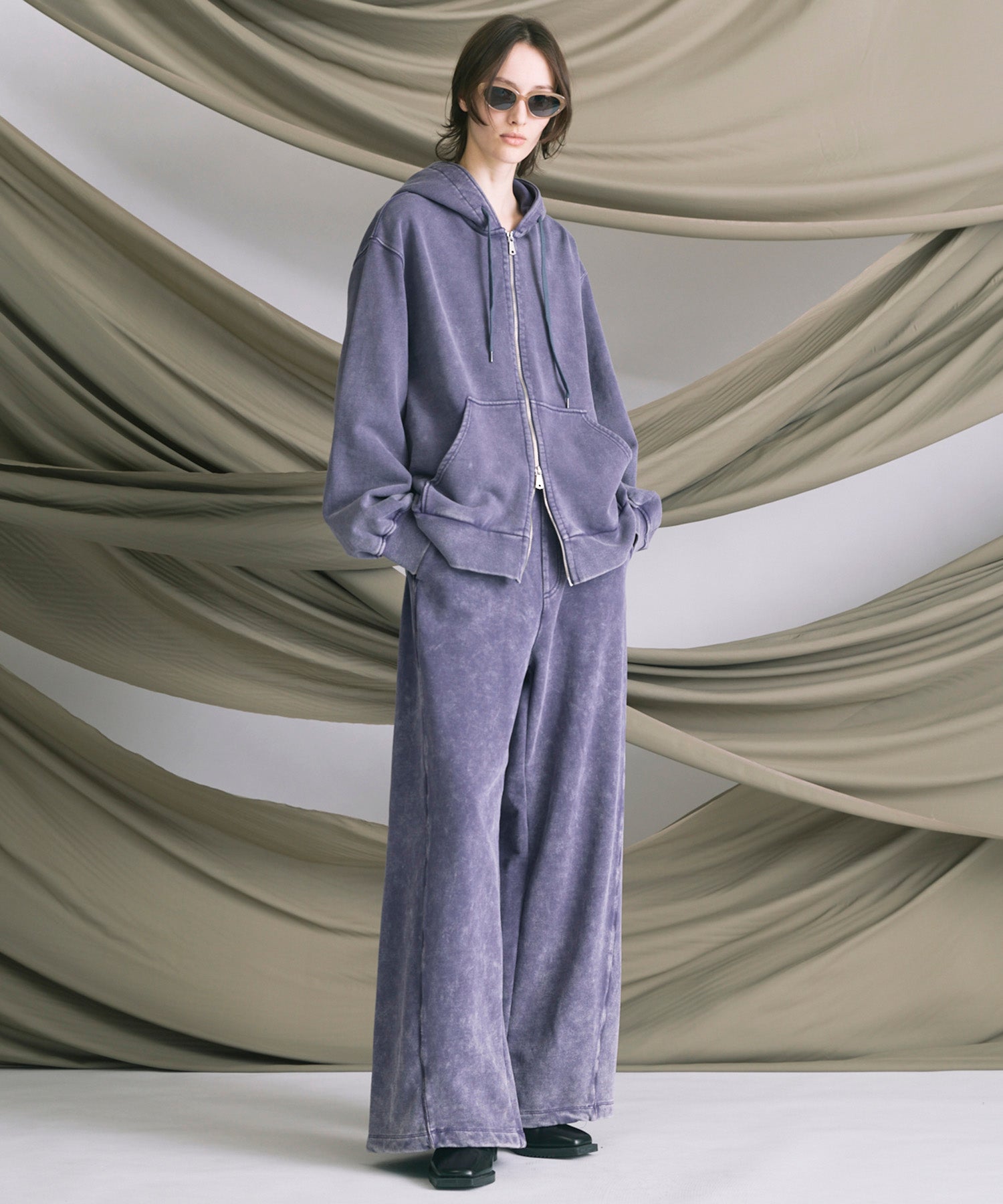 【ONE-MILE WEAR】Prime-Wide Fade Sweatpants