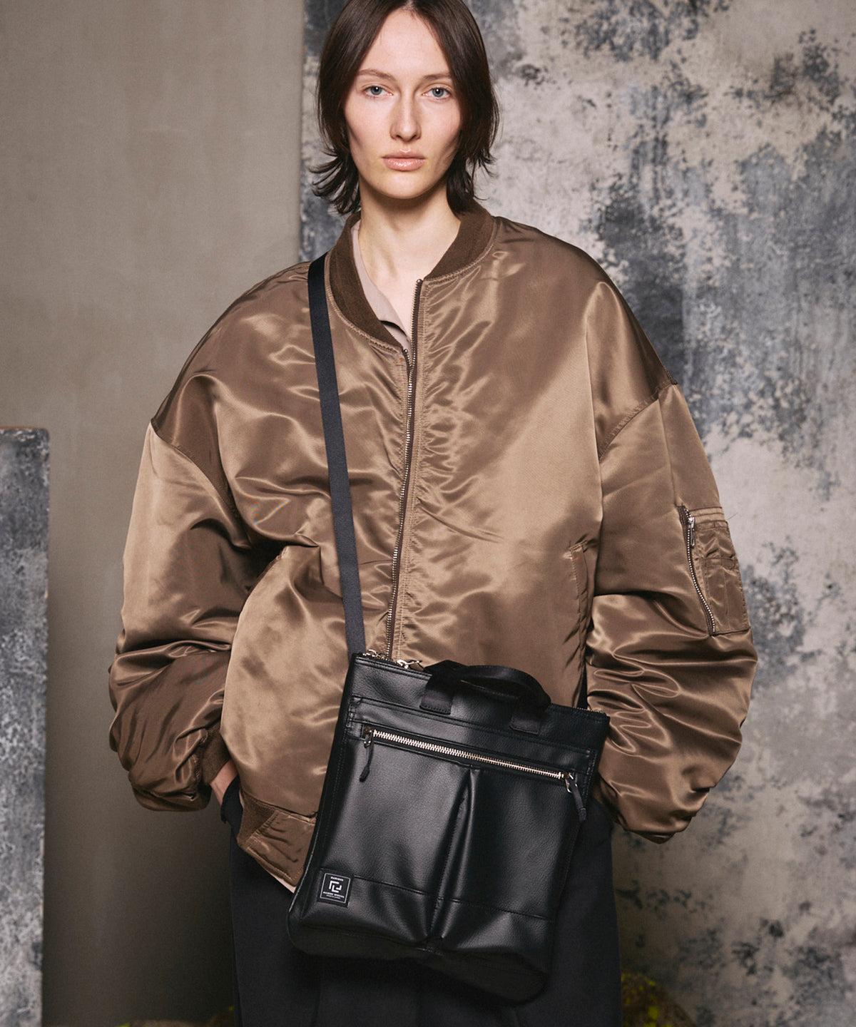 Aluminum Bonded Leather Shoulder Bag