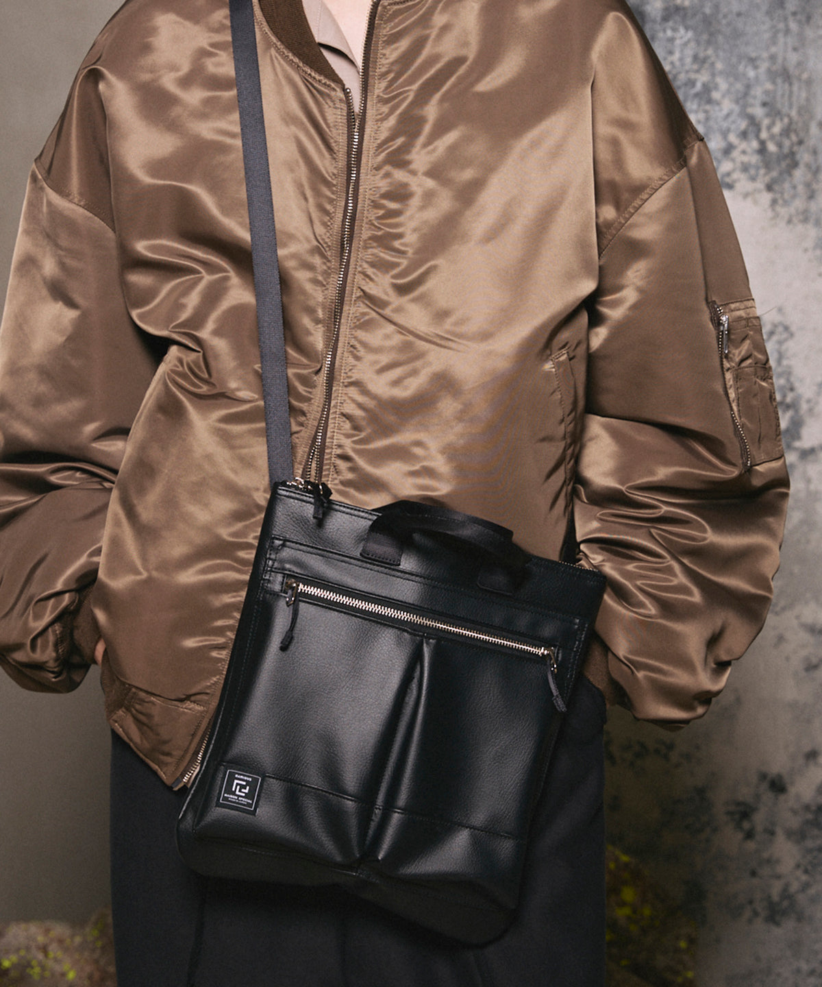 Aluminum Bonded Leather Shoulder Bag