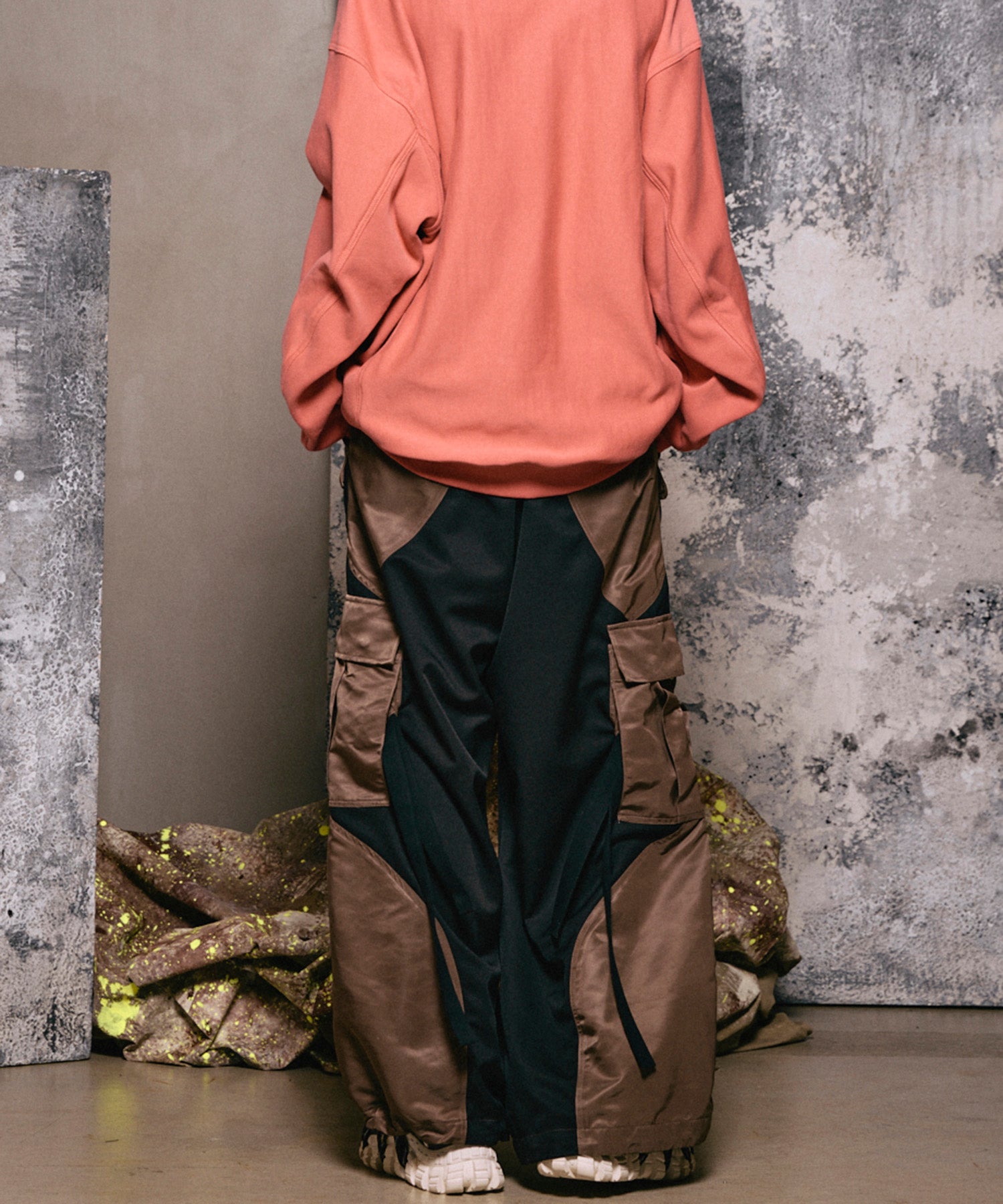 Different Material Docking Prime-Wide Field Pants