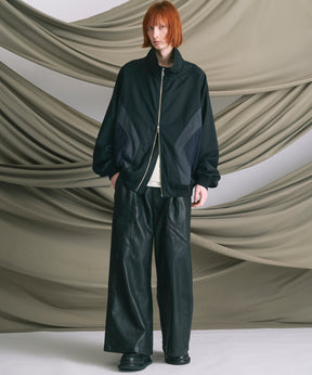 인공 가죽 핀 턱 넓은 바지