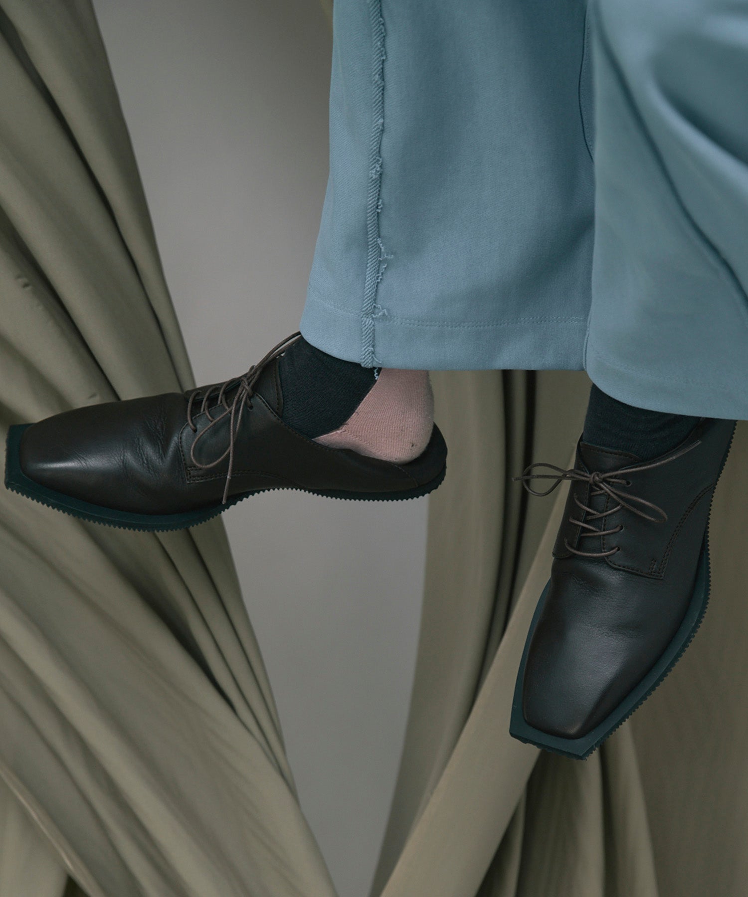 【特殊SHOES FACTORY COLLABORATION】Rattling Sole Low-Cut SHOES