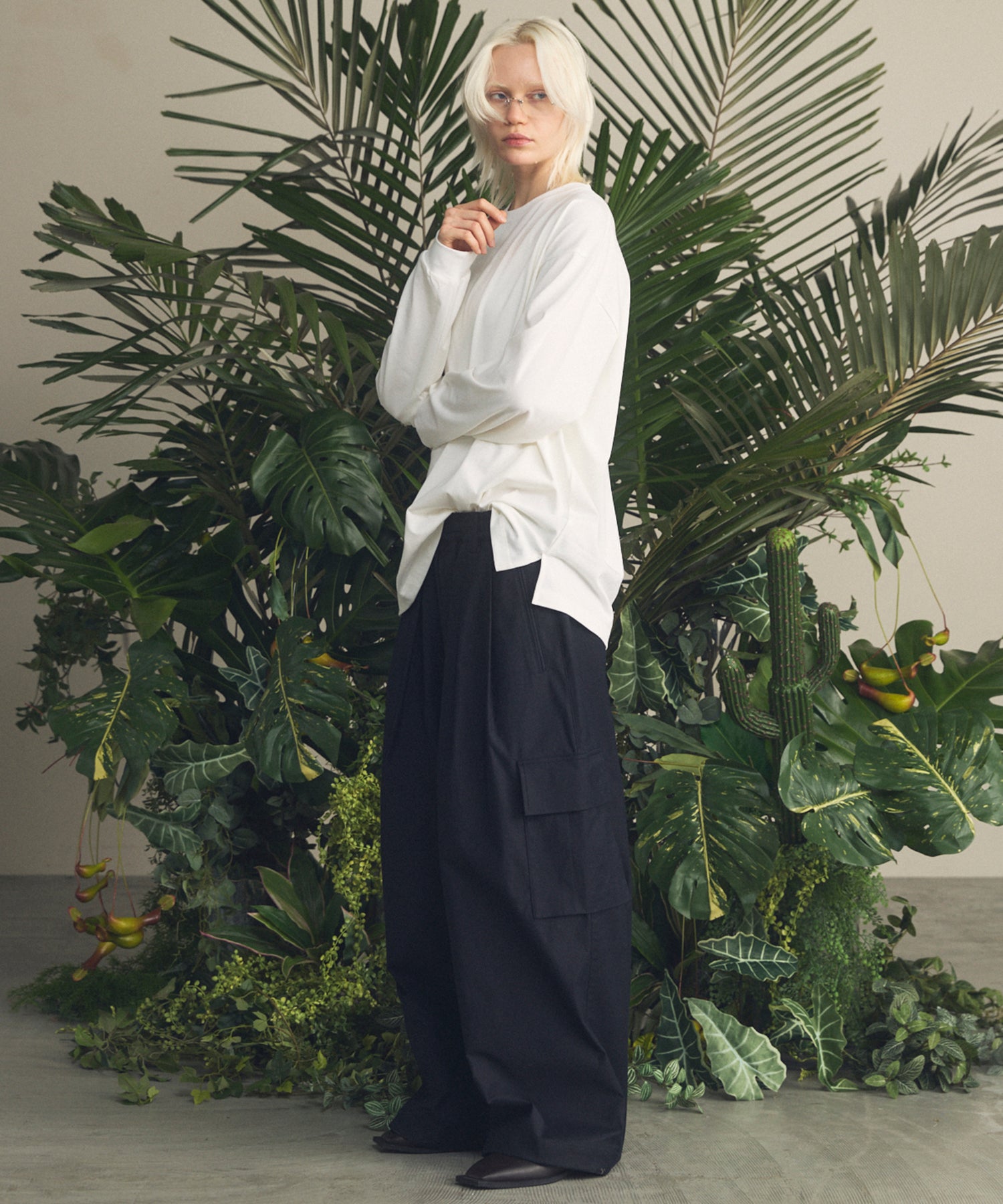 艺术家图形刺绣Prime-Over船长颈长袖T恤