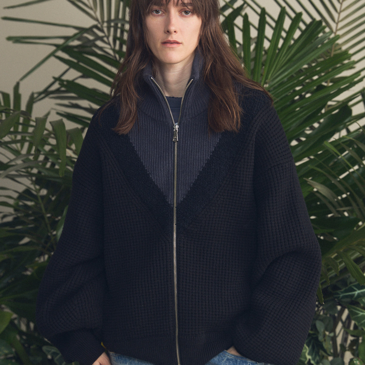 Prime-Over V-neck Panel Switching Drivers Knit Blouson