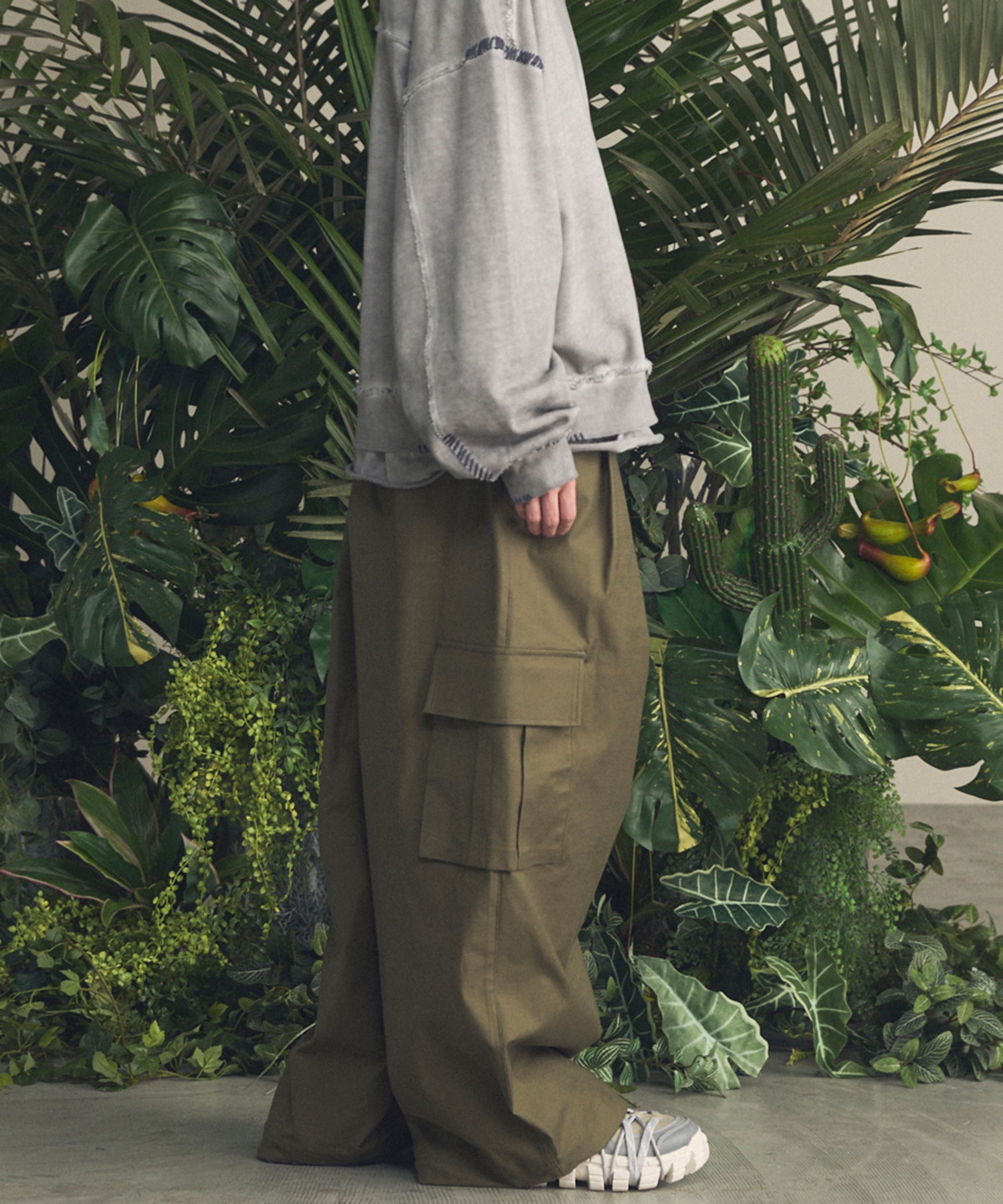 Back Satin Slub Stretch Prime-Wide Cargo Pants