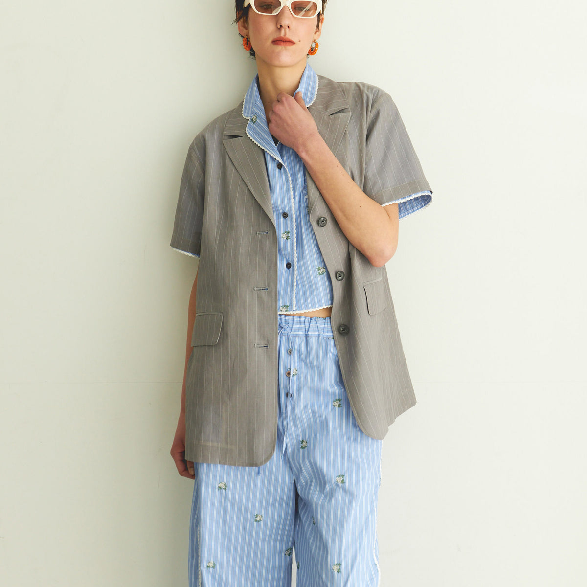 251_1200x1200_crop_center.jpg?