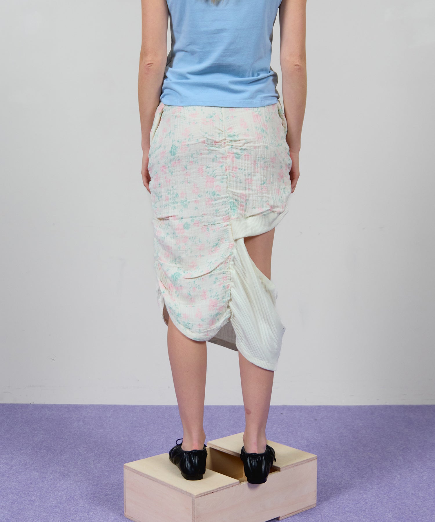 【OPEN YY】FLORAL BLANKIE CUTOUT SKIRT