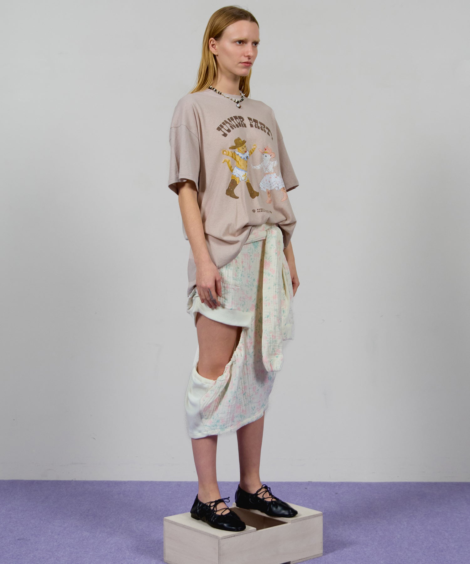 【OPEN YY】FLORAL BLANKIE CUTOUT SKIRT