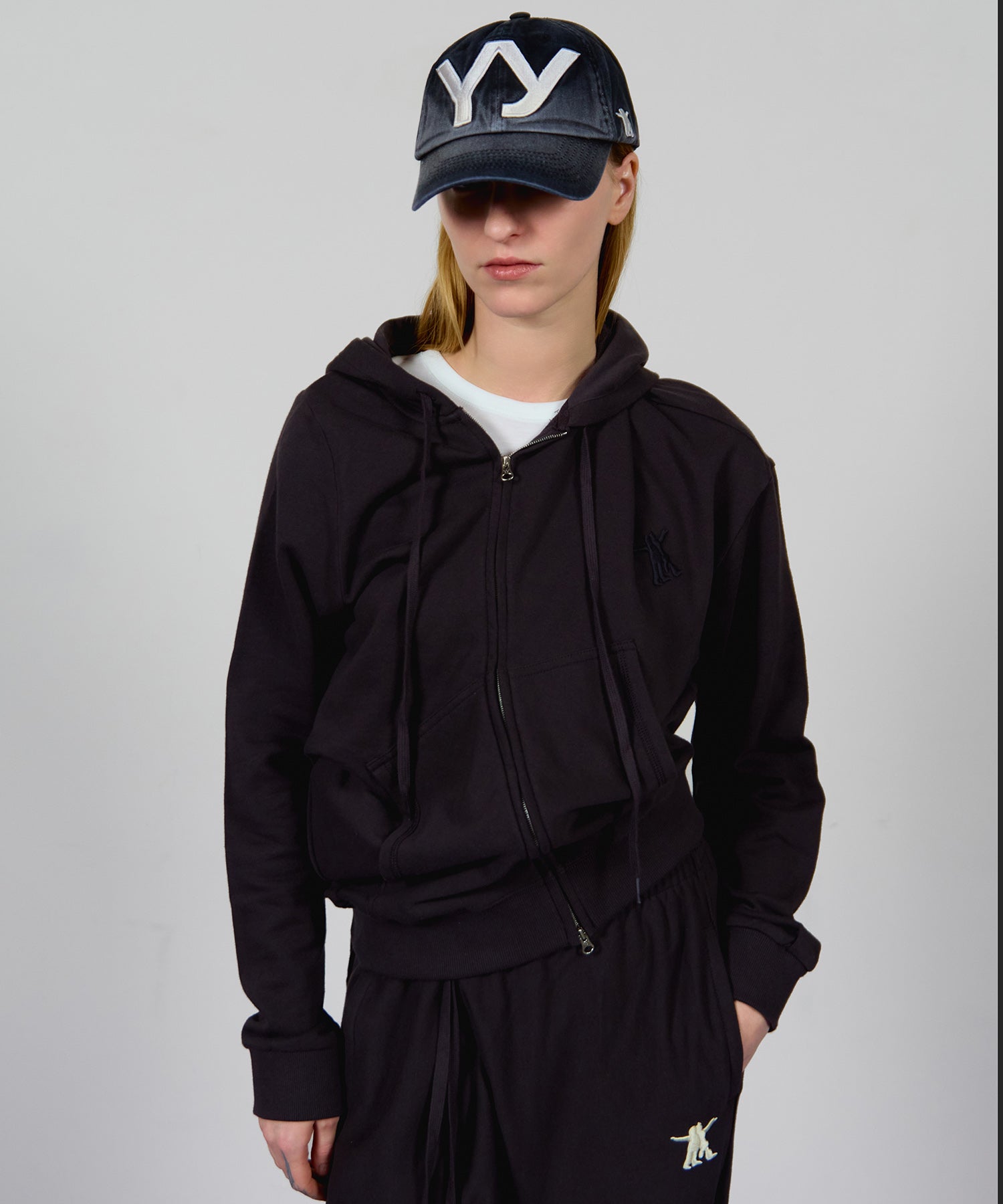 【OPEN YY】SLANT ZIP HOODIE