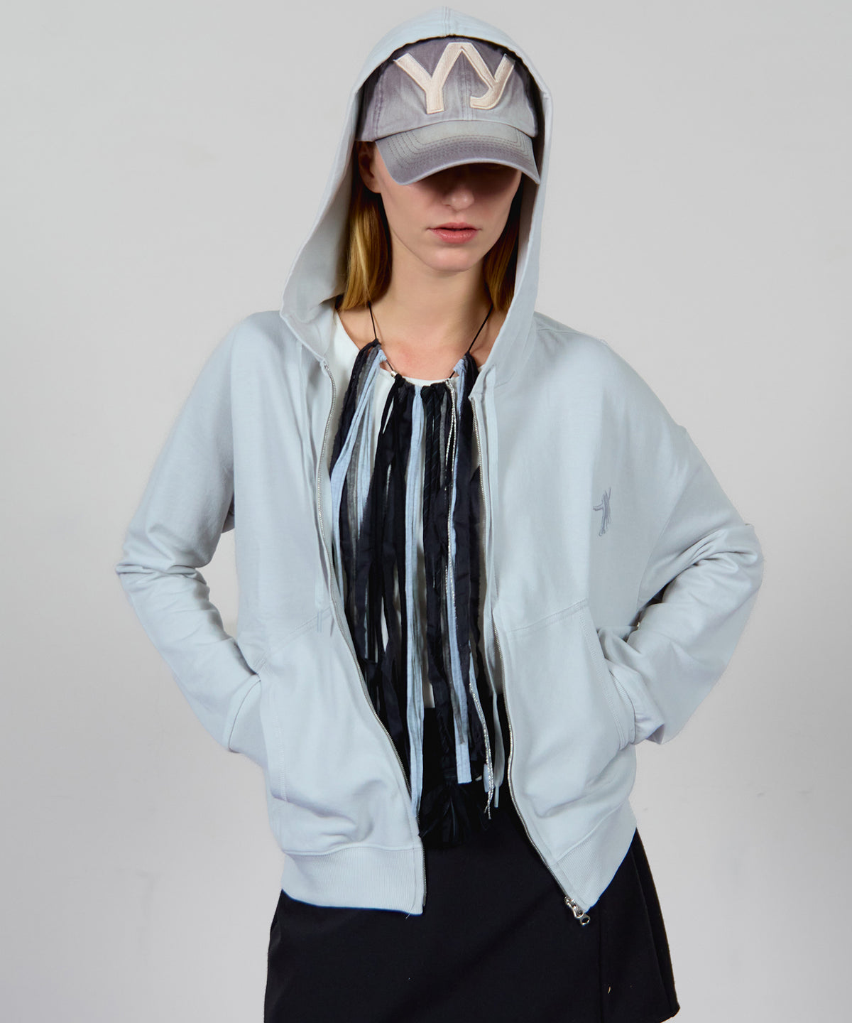 【OPEN YY】SLANT ZIP HOODIE