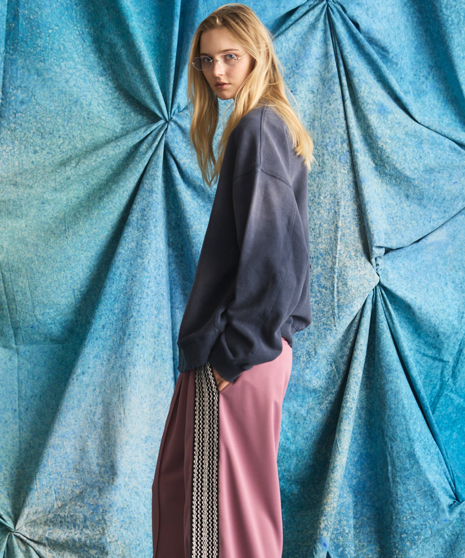 【26ss PRE-ORDER】【MOVIE SERIES】“SESAME STREET”- Elmo - Prime-Over Crew Neck Sweatshirt