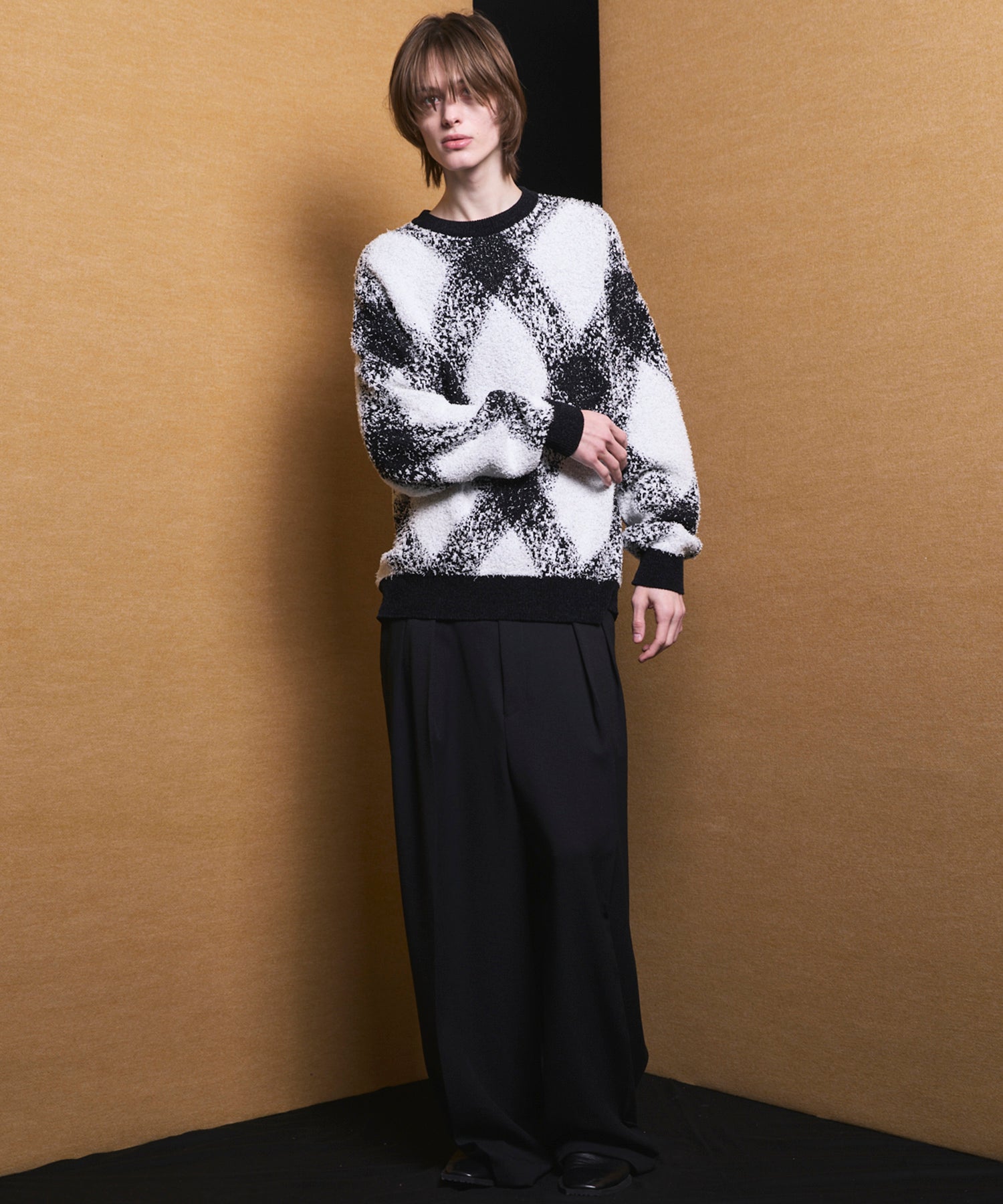 Fancy Yarn Prime-Over Argyle Crew Neck Knit Pullover