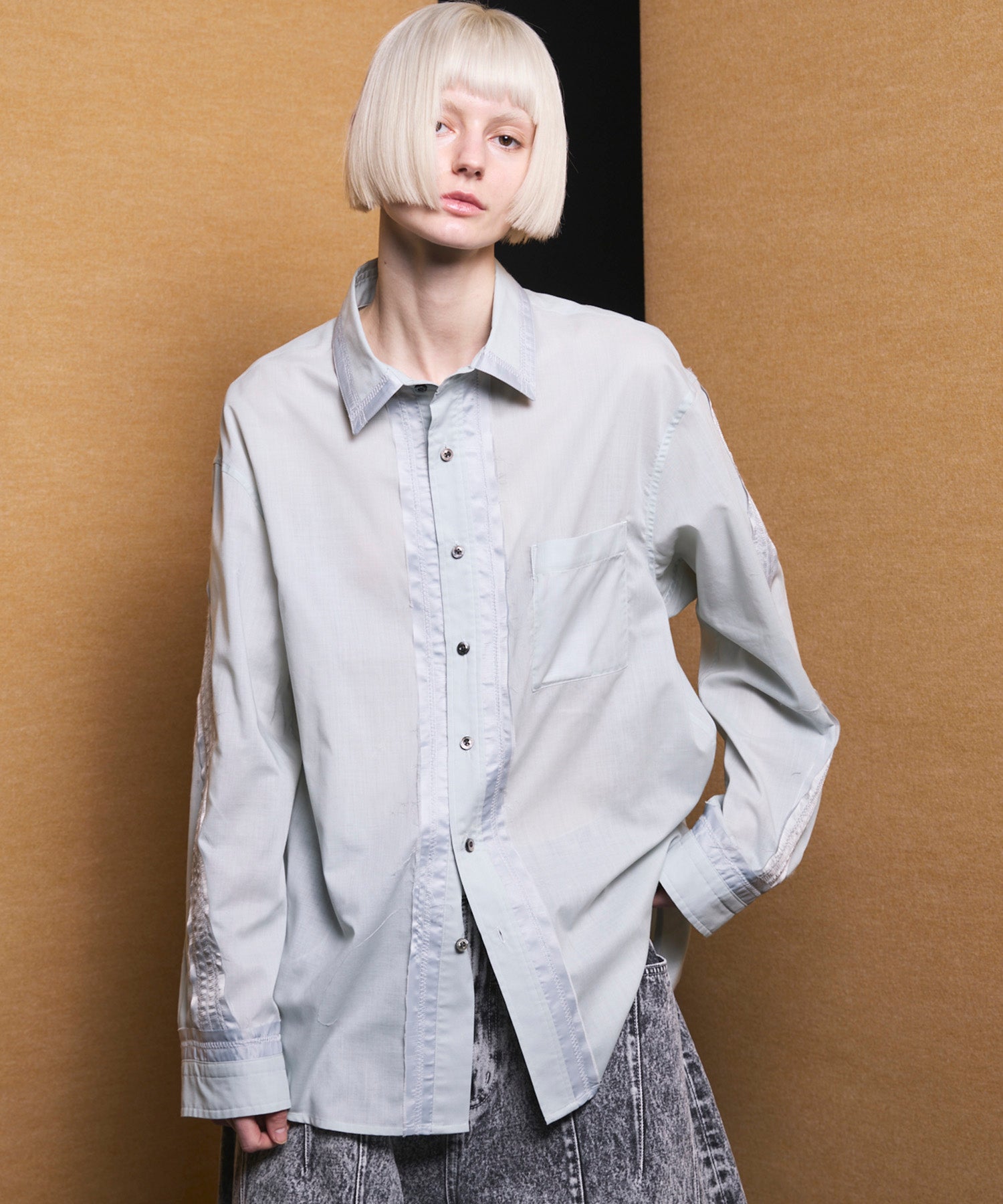 【26ss PRE-ORDER】Deep Front Neck Prime-Over Skipper Shirt