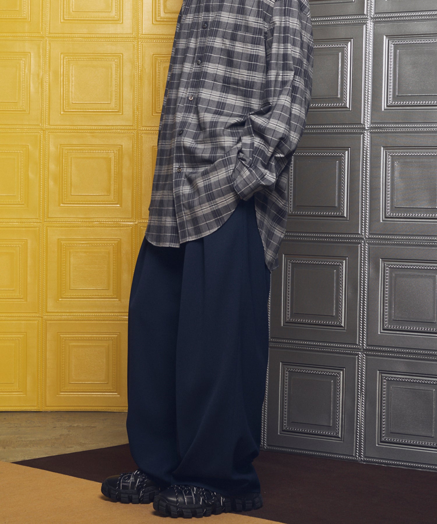 [26SS PRE-ORDER] Clear Trichotine Two-tuck Prime-Wide Slacks