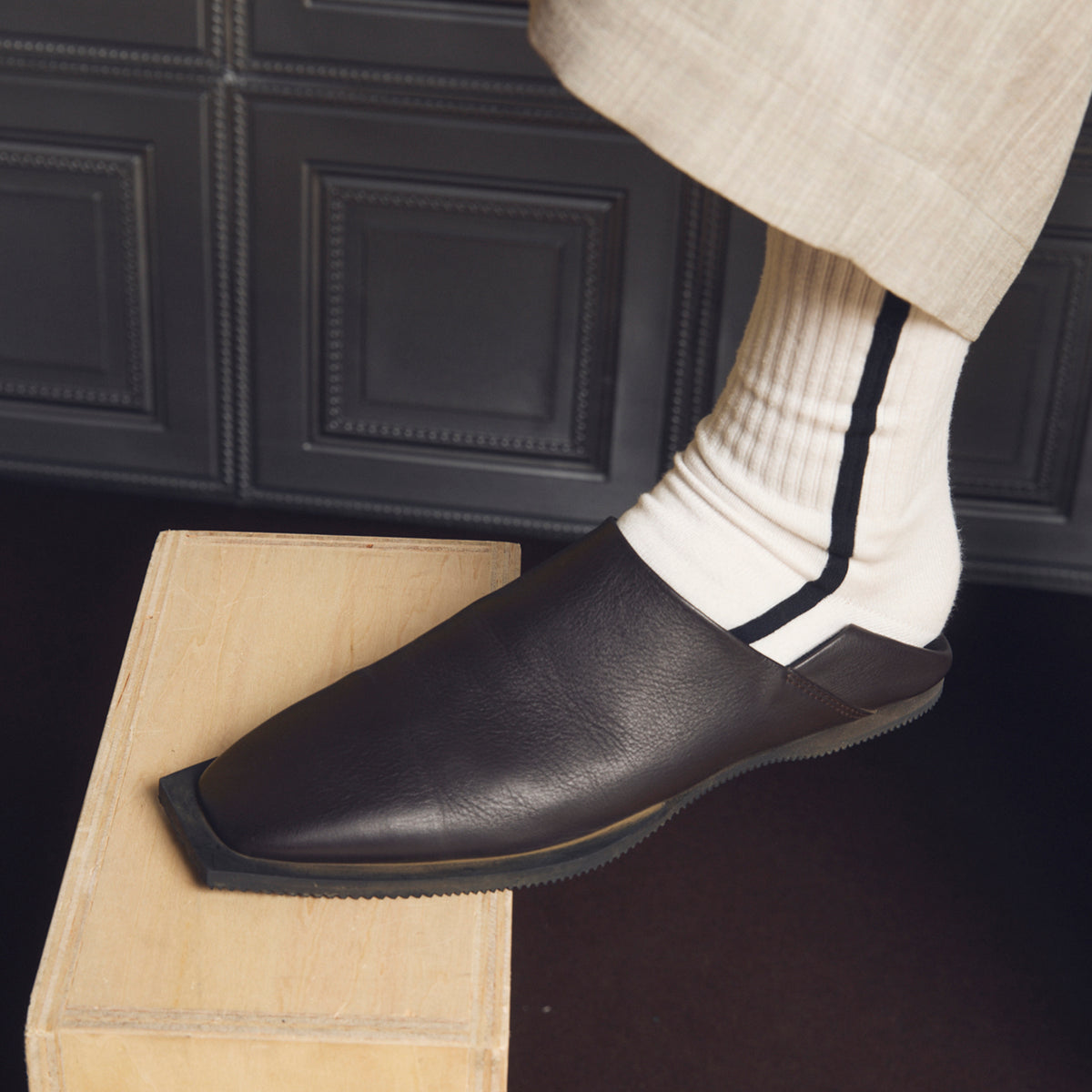 SPECIAL SHOES FACTORY COLLABORATION] Plain Toe With Open Lacing Flat
