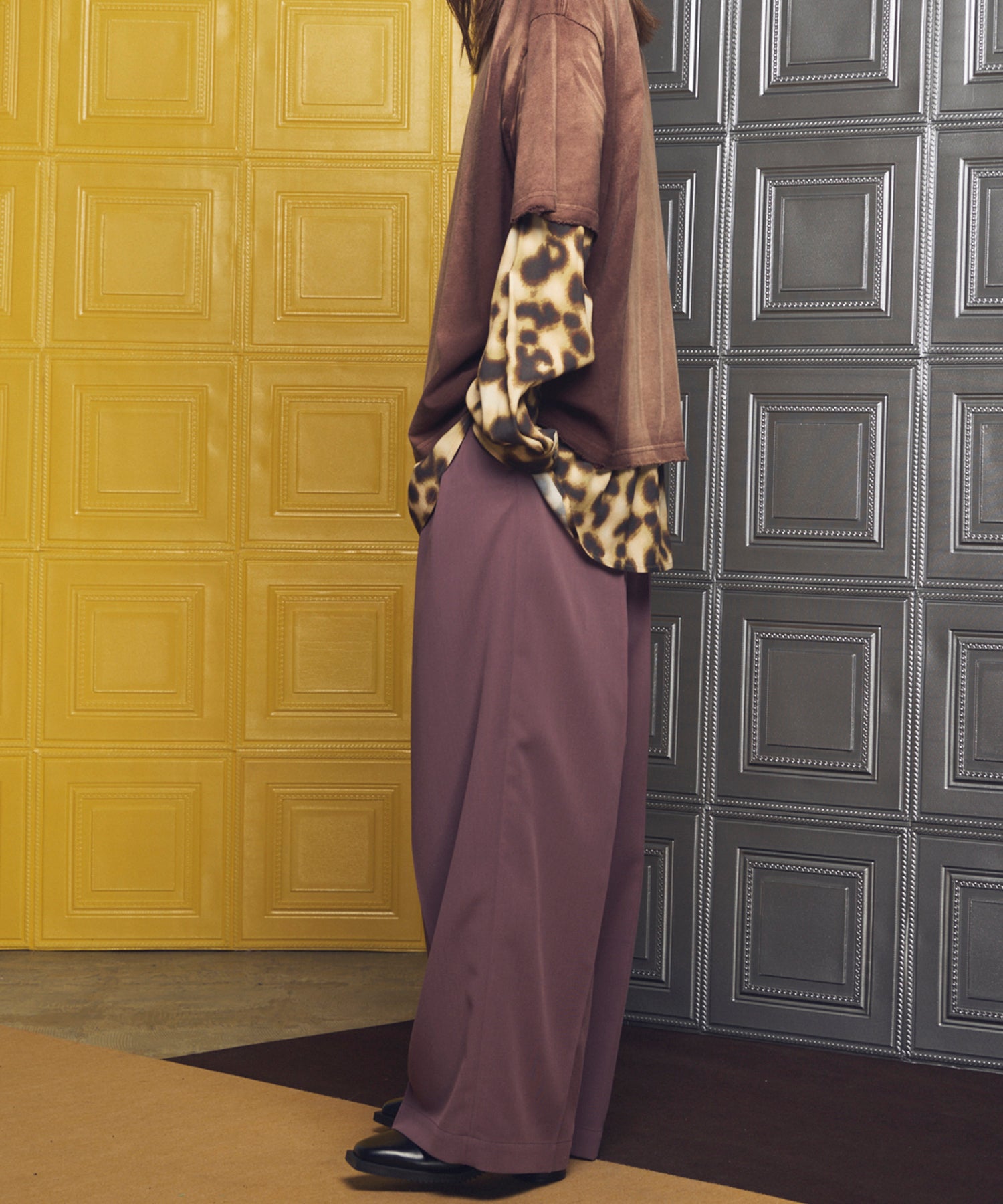 【26SS PRE-ORDER】Crispy Cross Calze Two-tuck Prime-Wide Slacks