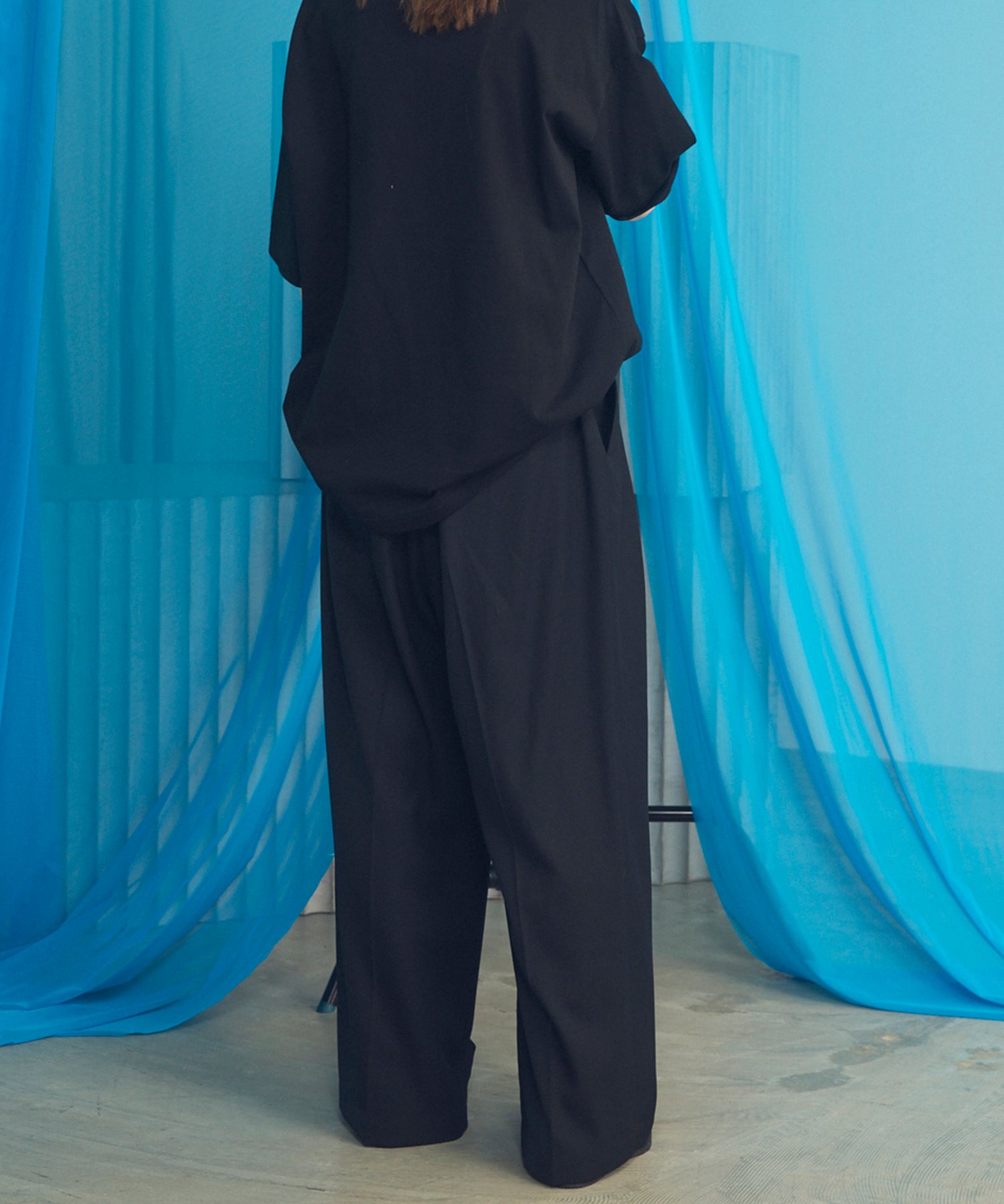 [26SS PRE-ORDER] Clear Trichotine Two-tuck Prime-Wide Slacks