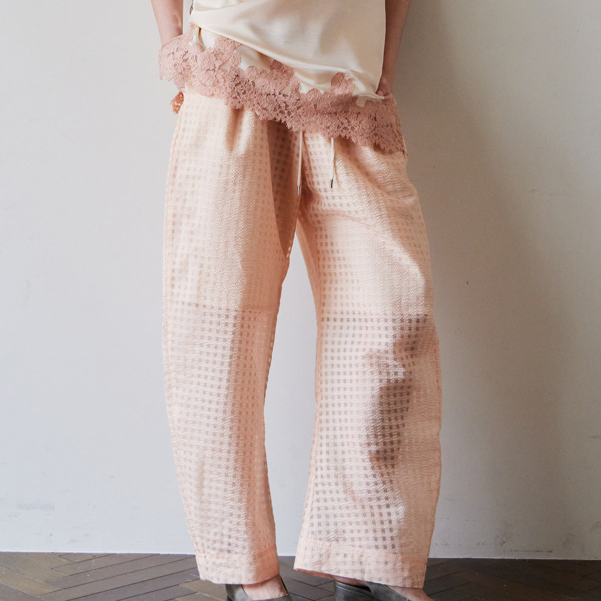 PRE-ORDER】Sheer Check Easy Pants