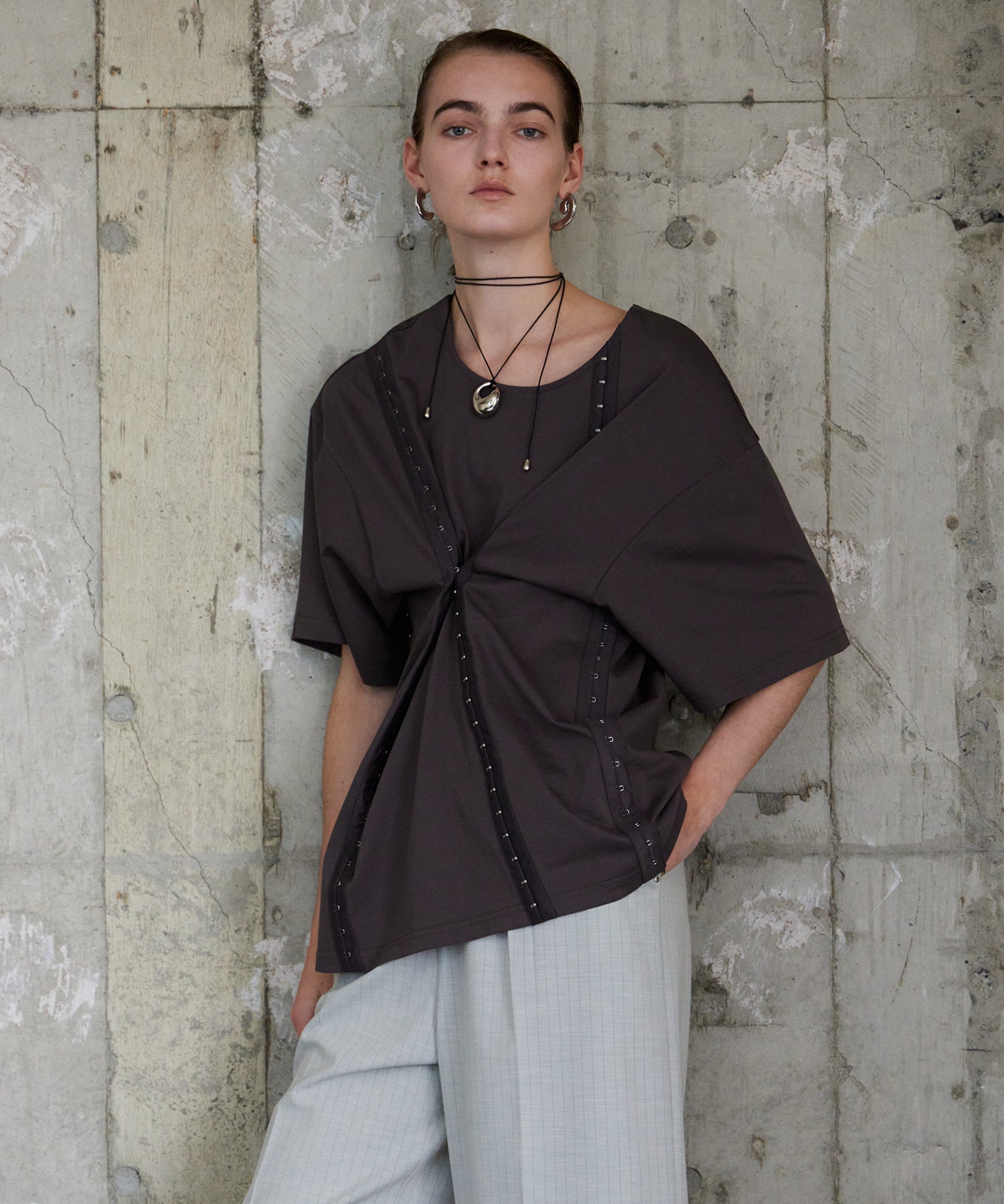 Hook-and-Eye Big Over T-Shirt