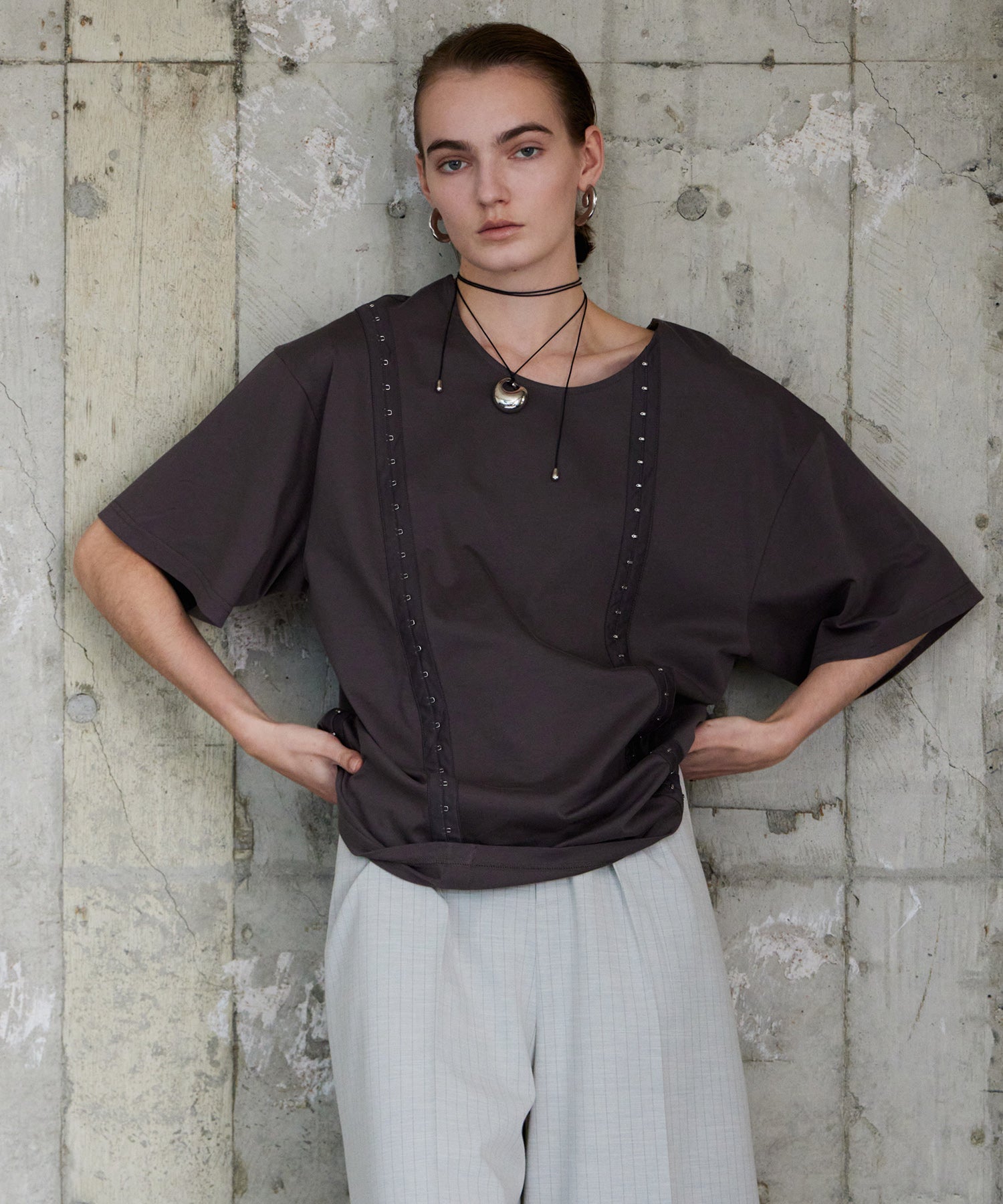 Hook-and-Eye Big Over T-Shirt
