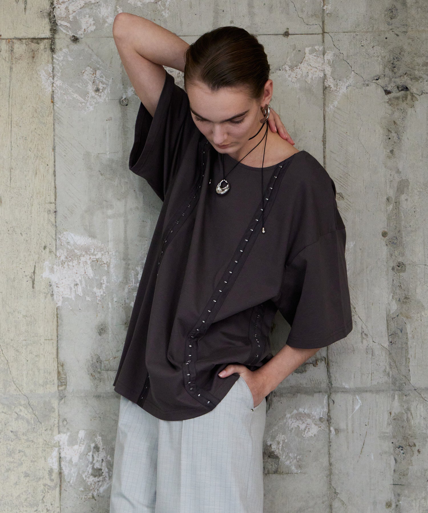 Hook-and-Eye Big Over T-Shirt