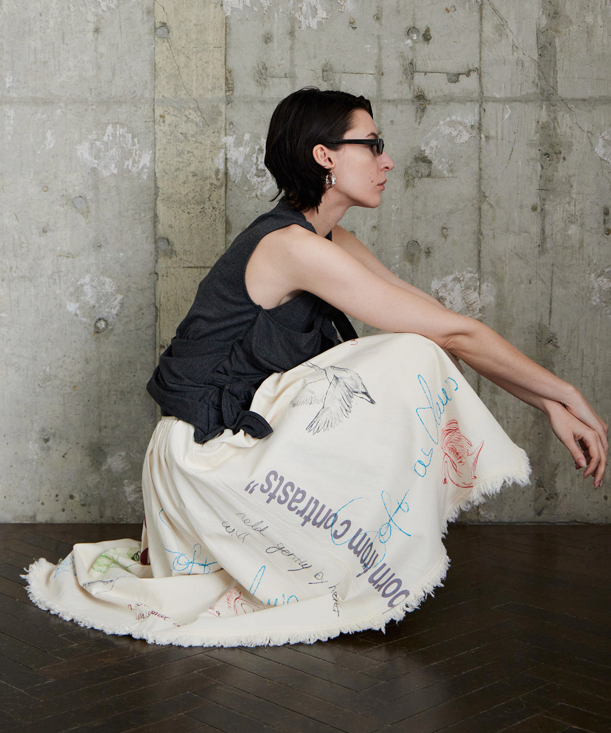 结饰无袖边框 T 恤