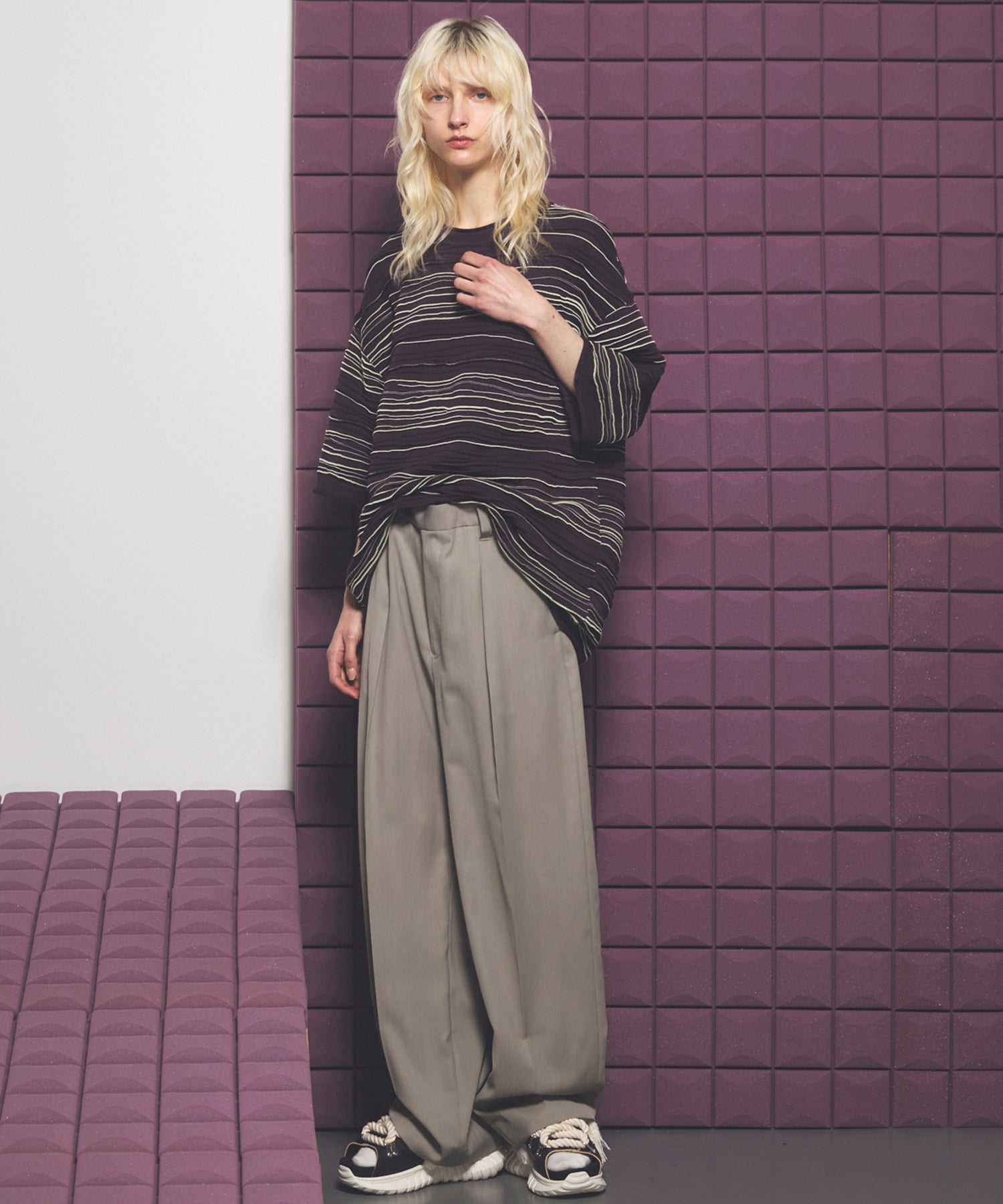 TW Worsted One-tuck Prime-Wide Tapered Slacks