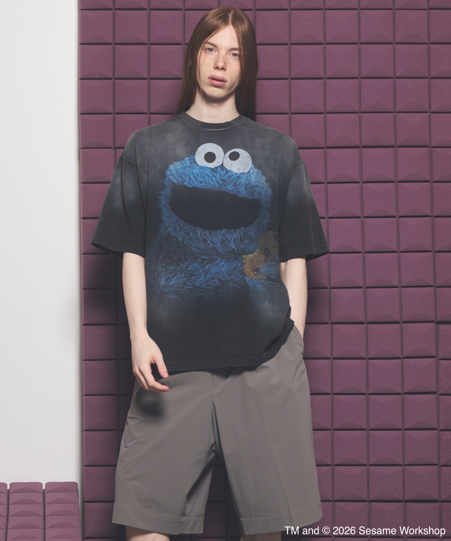 “SESAME STREET”- Elmo - Prime-Over Crew Neck Sweatshirt