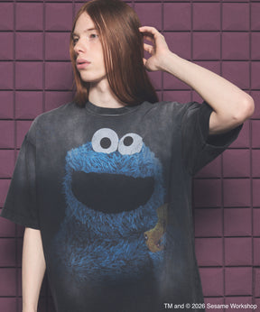 “SESAME STREET”- Elmo - Prime-Over Crew Neck Sweatshirt