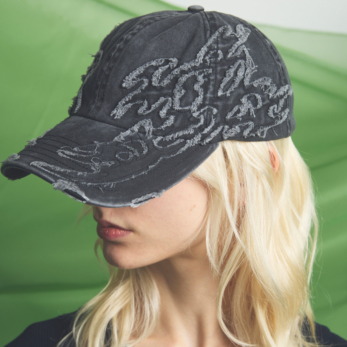 Fade Motif Damaged Tribal Pattern 6P Cap