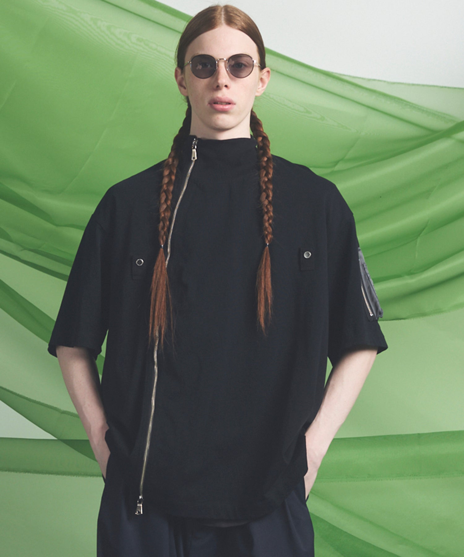 【26SS PRE-ORDER】Asymmetrical Front Zip High Neck Prime-Over High Neck Short Sleeve T-Shirt