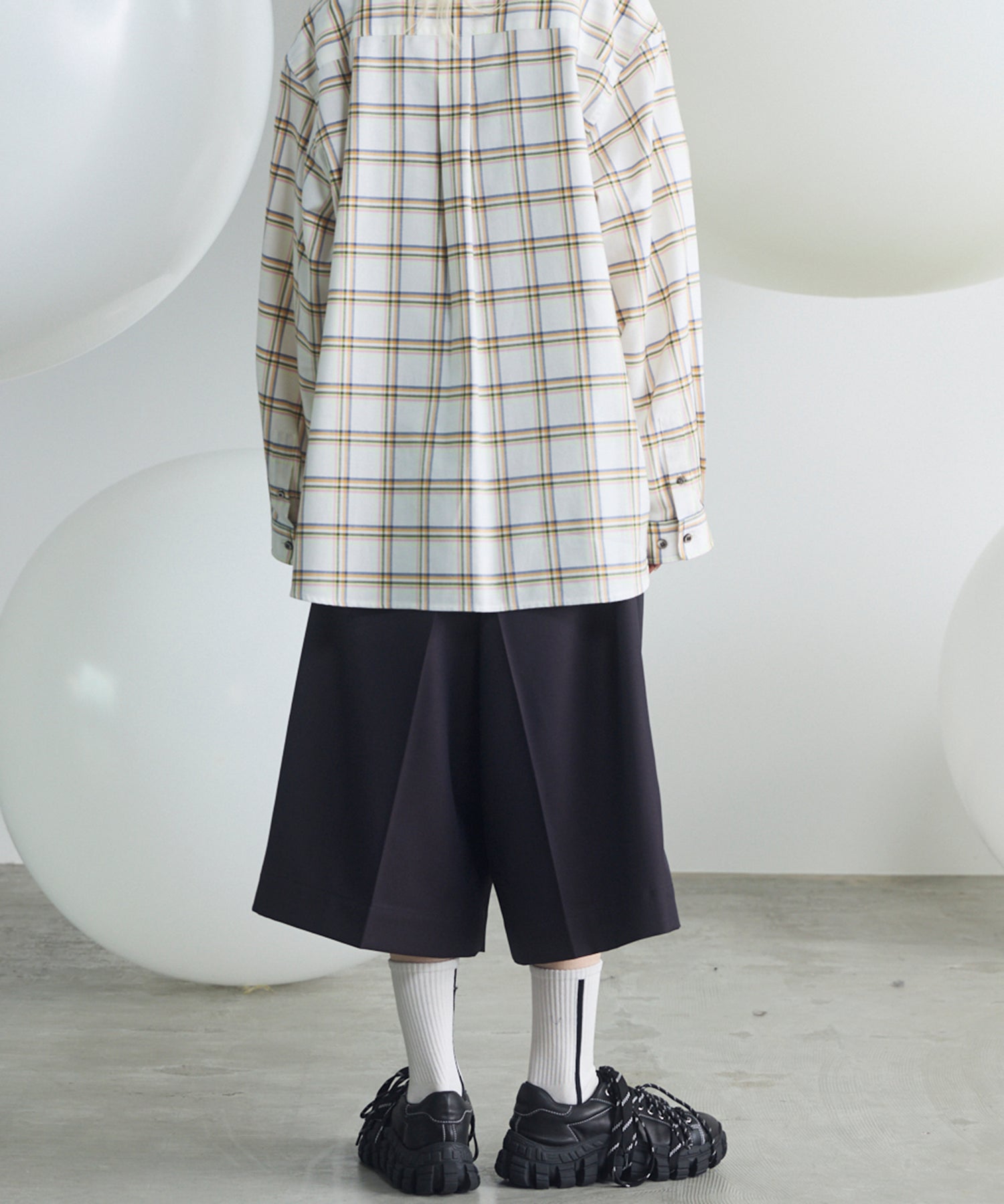 4色シャンブレーウォッシャブルウールプライムワイドショーツ 4 Colors Chambray Washable Wool Prime-Wide Shorts
