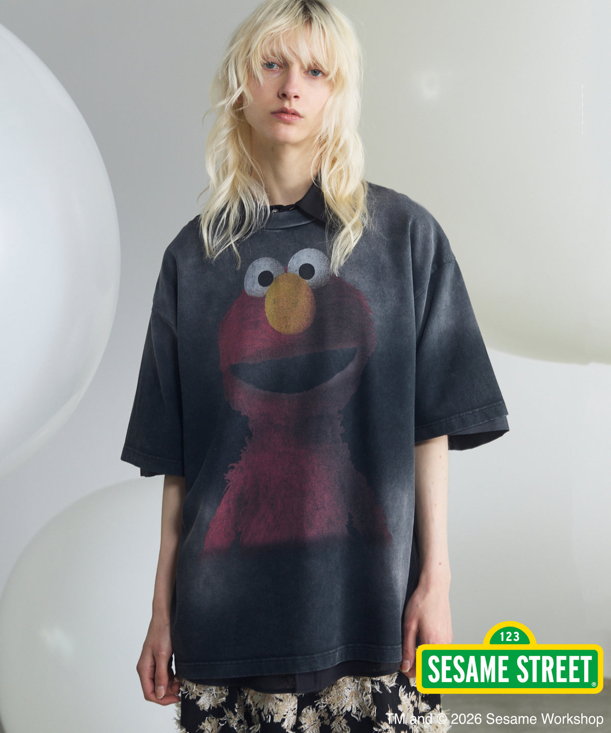 “SESAME STREET”- Elmo - Prime-Over Crew Neck Sweatshirt