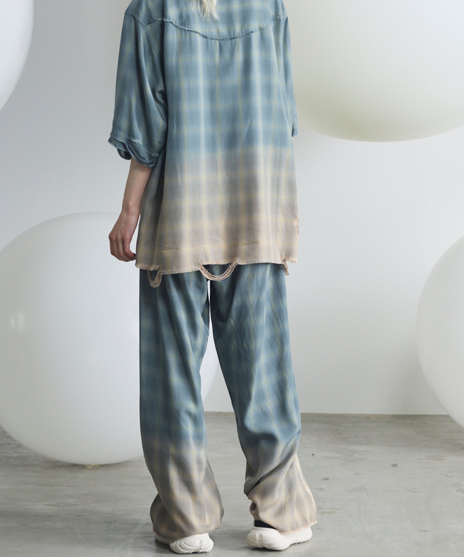 Destroy Damage Prime-Wide Ombre Check Relaxing Pants