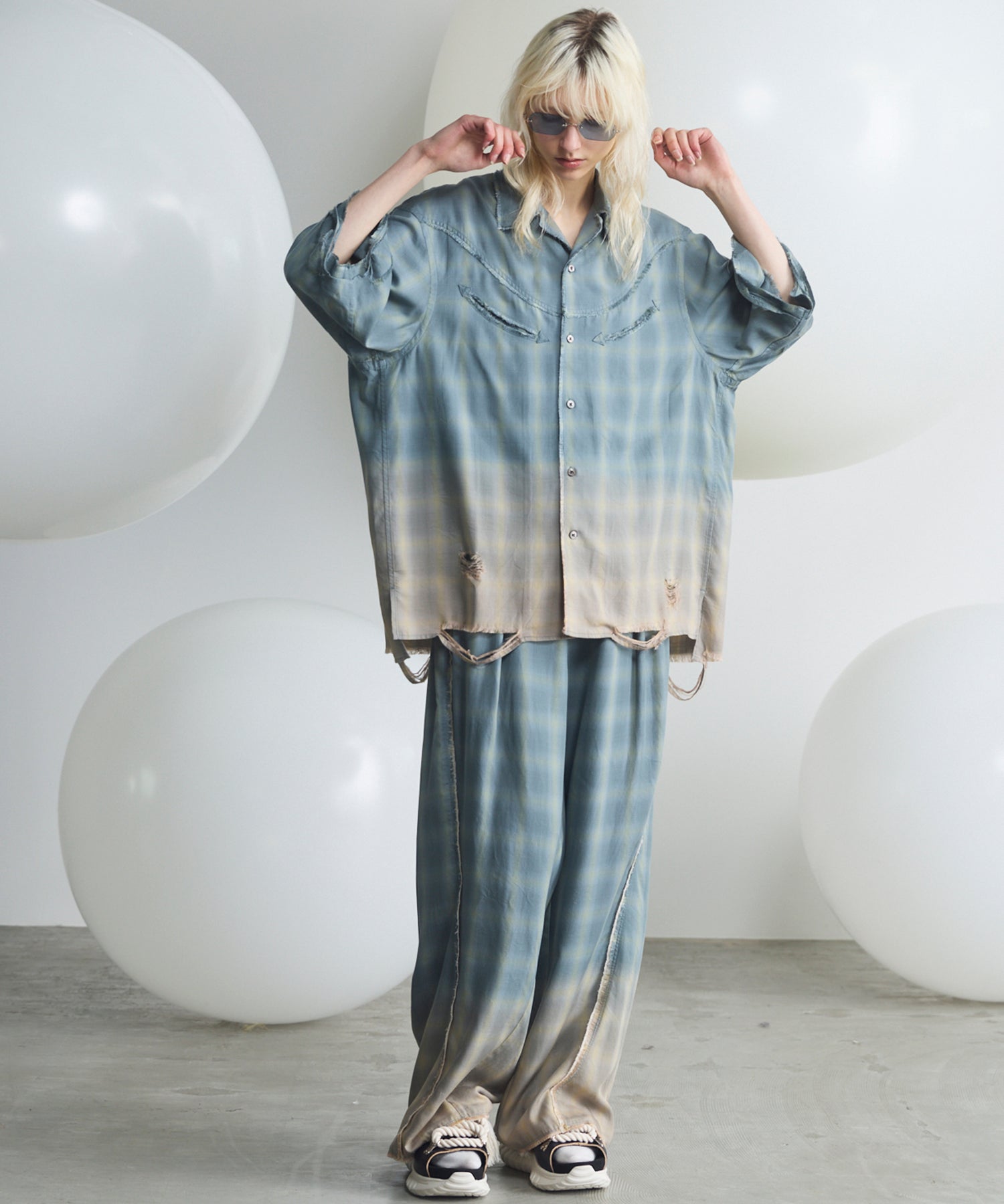 Destroy Damage Prime-Wide Ombre Check Relaxing Pants