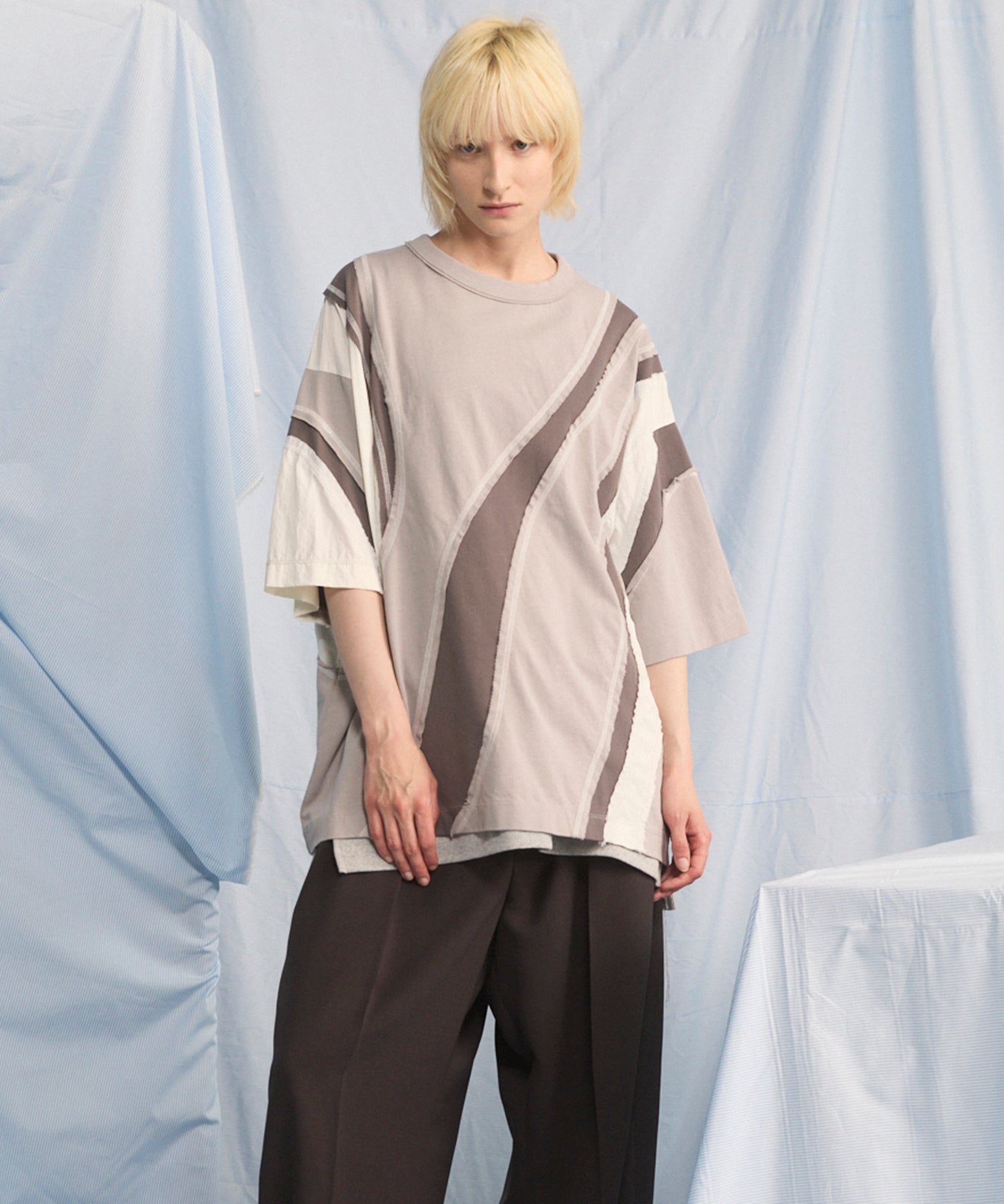【26SS PRE-ORDER】Different Material Curve Switching Prime-Over Short-sleeved T-Shirt