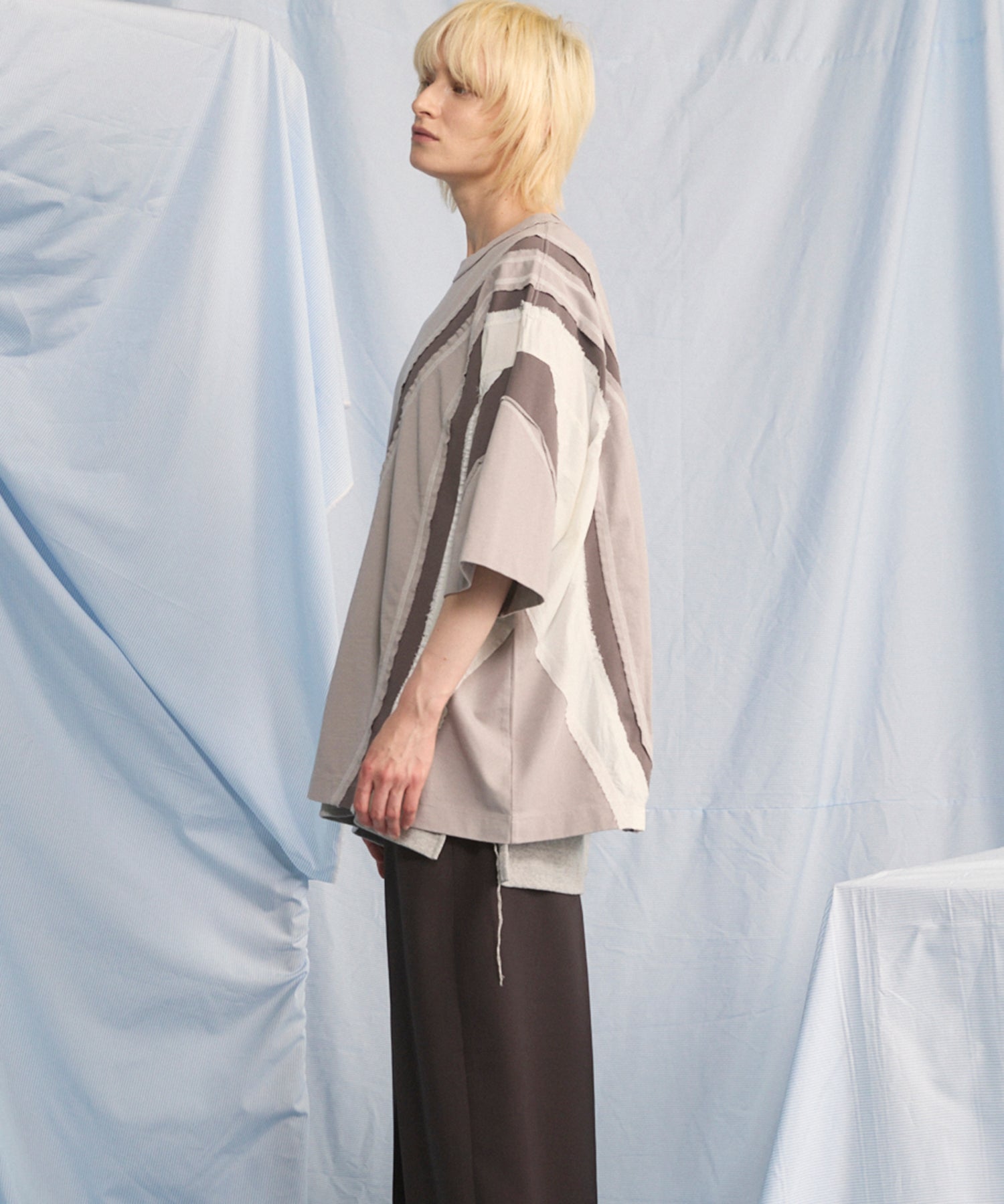 【26SS PRE-ORDER】Different Material Curve Switching Prime-Over Short-sleeved T-Shirt