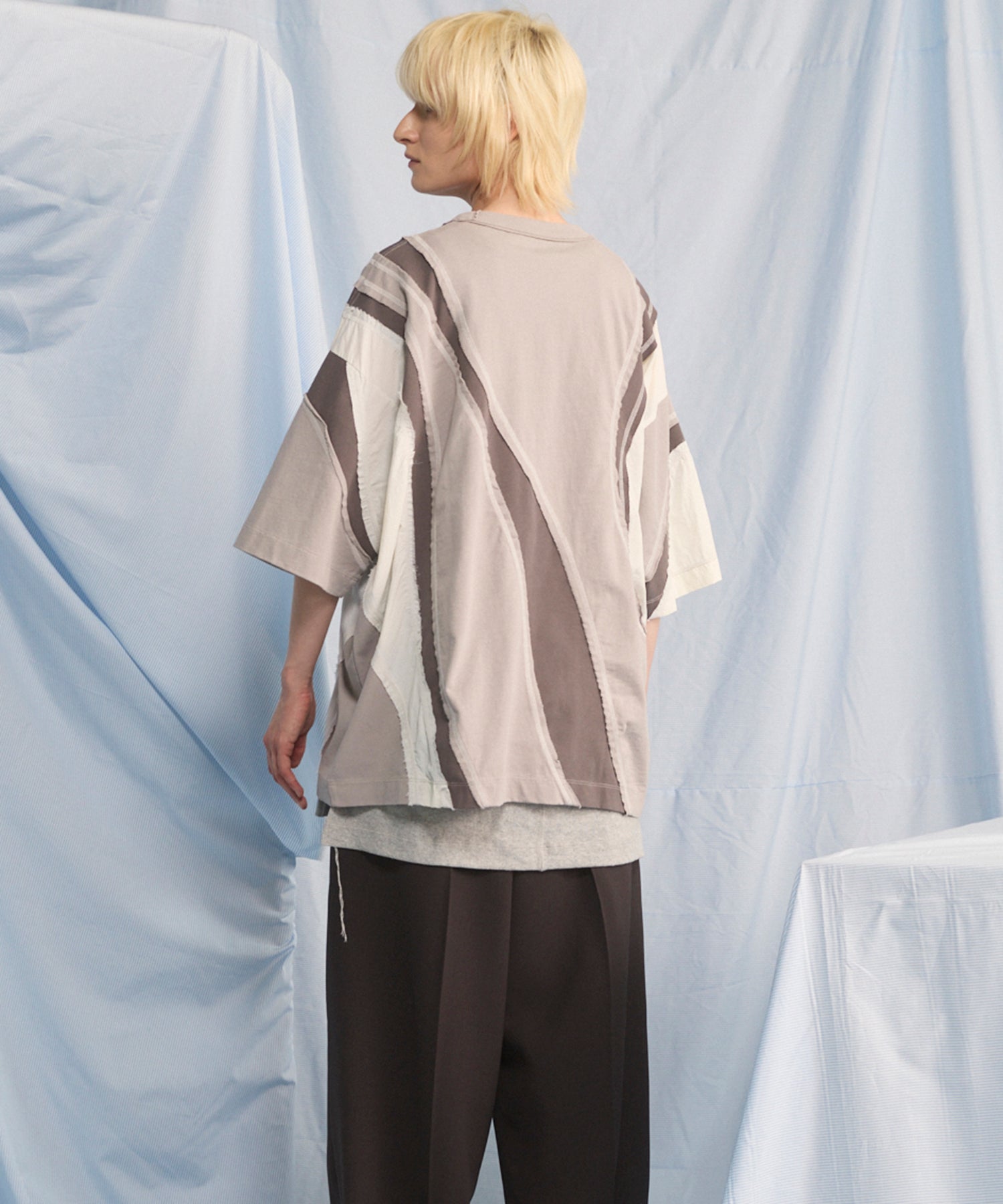 【26SS PRE-ORDER】Different Material Curve Switching Prime-Over Short-sleeved T-Shirt