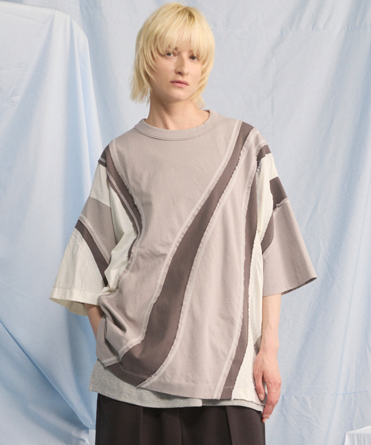【26SS PRE-ORDER】Different Material Curve Switching Prime-Over Short-sleeved T-Shirt