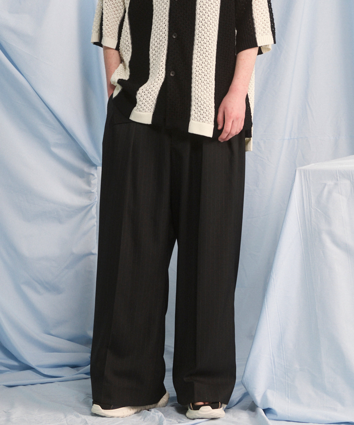 【26SS PRE-ORDER】Airy Striped Gabardine Prime-Wide One-tuck Pants