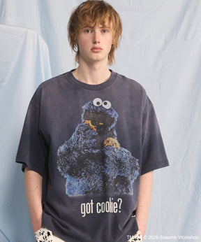 【PRE-ORDER】【MOVIE SERIES】「SESAME STREET」- Got Cookie - Prime-Over Crew Neck Short Sleeve T-Shirt