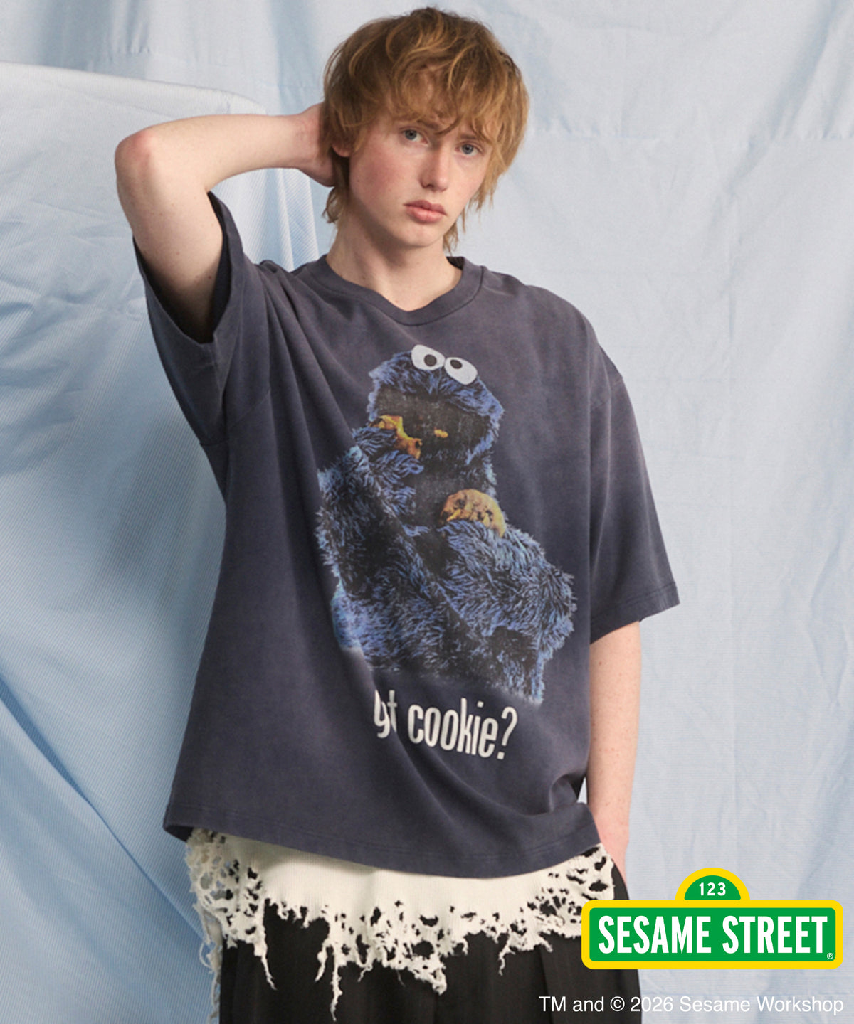 “SESAME STREET”- Elmo - Prime-Over Crew Neck Sweatshirt